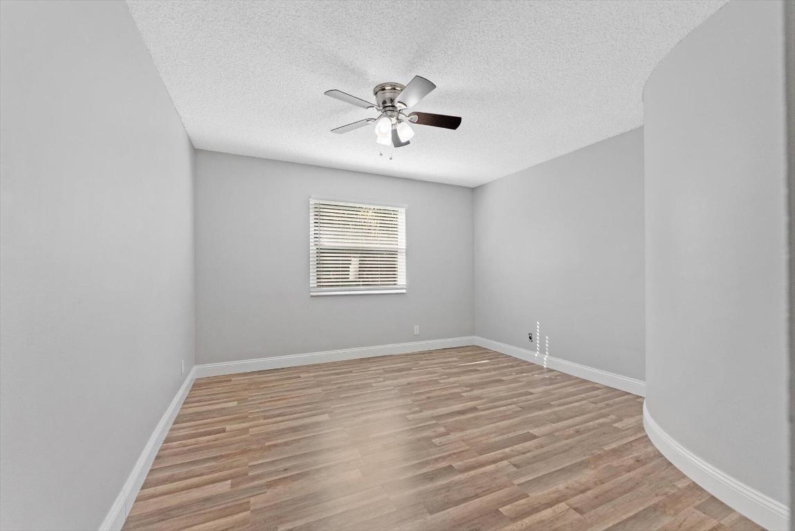 WINSTON PARK - Residential