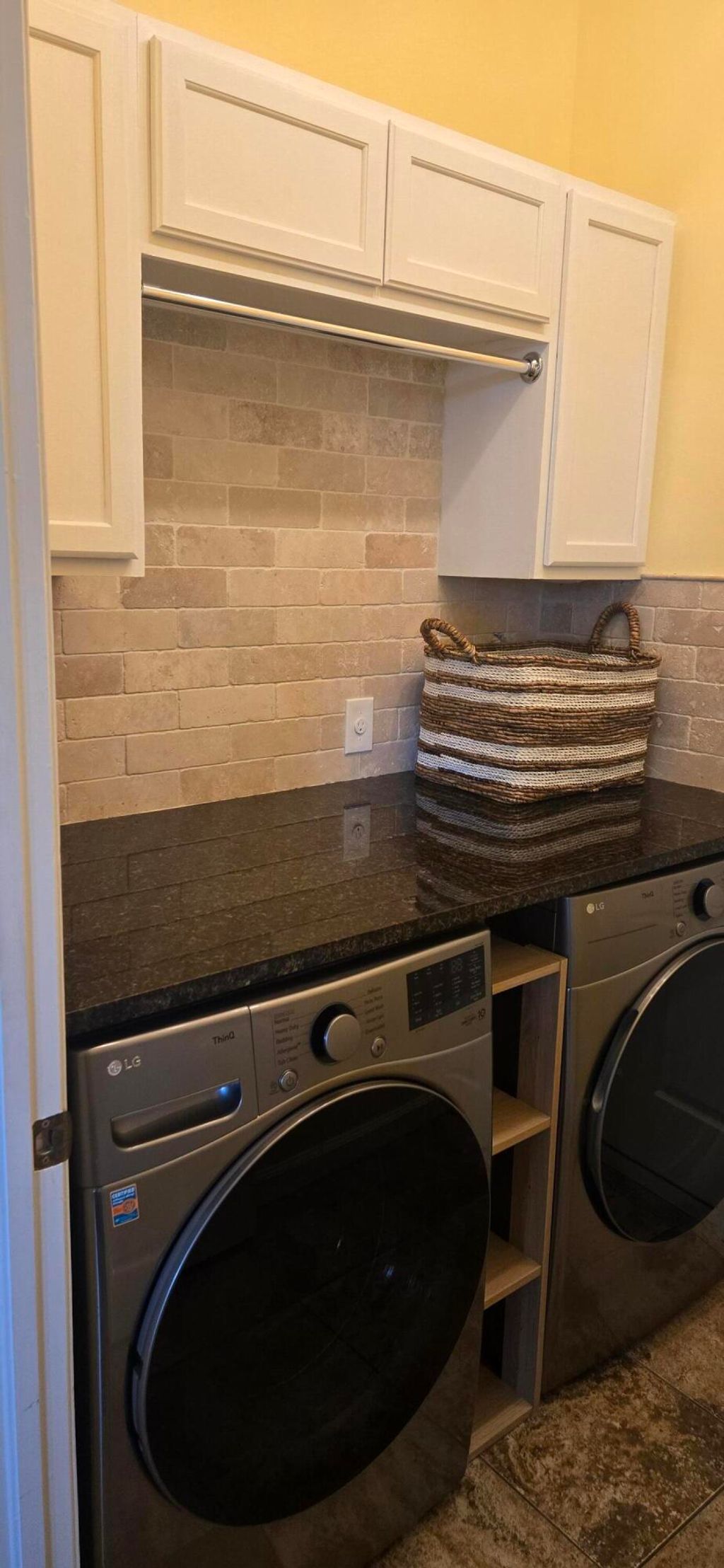 Photo of 607 Tangelo Circle SW, Vero Beach, FL 32968 (MLS # B26024691)