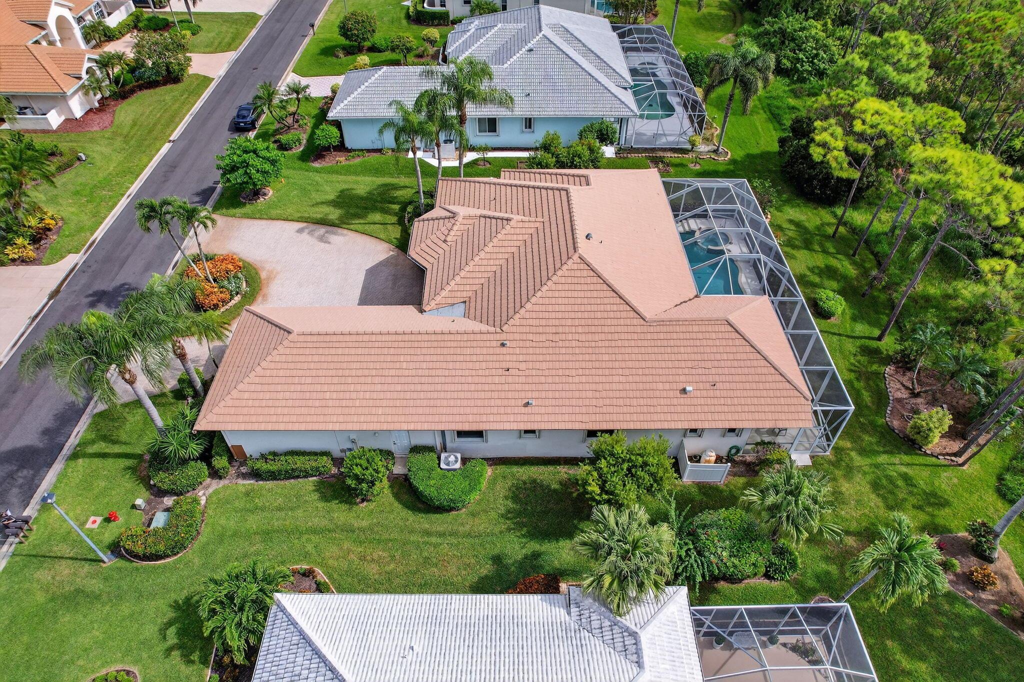 LOST LAKE AT HOBE SOUND - Residential