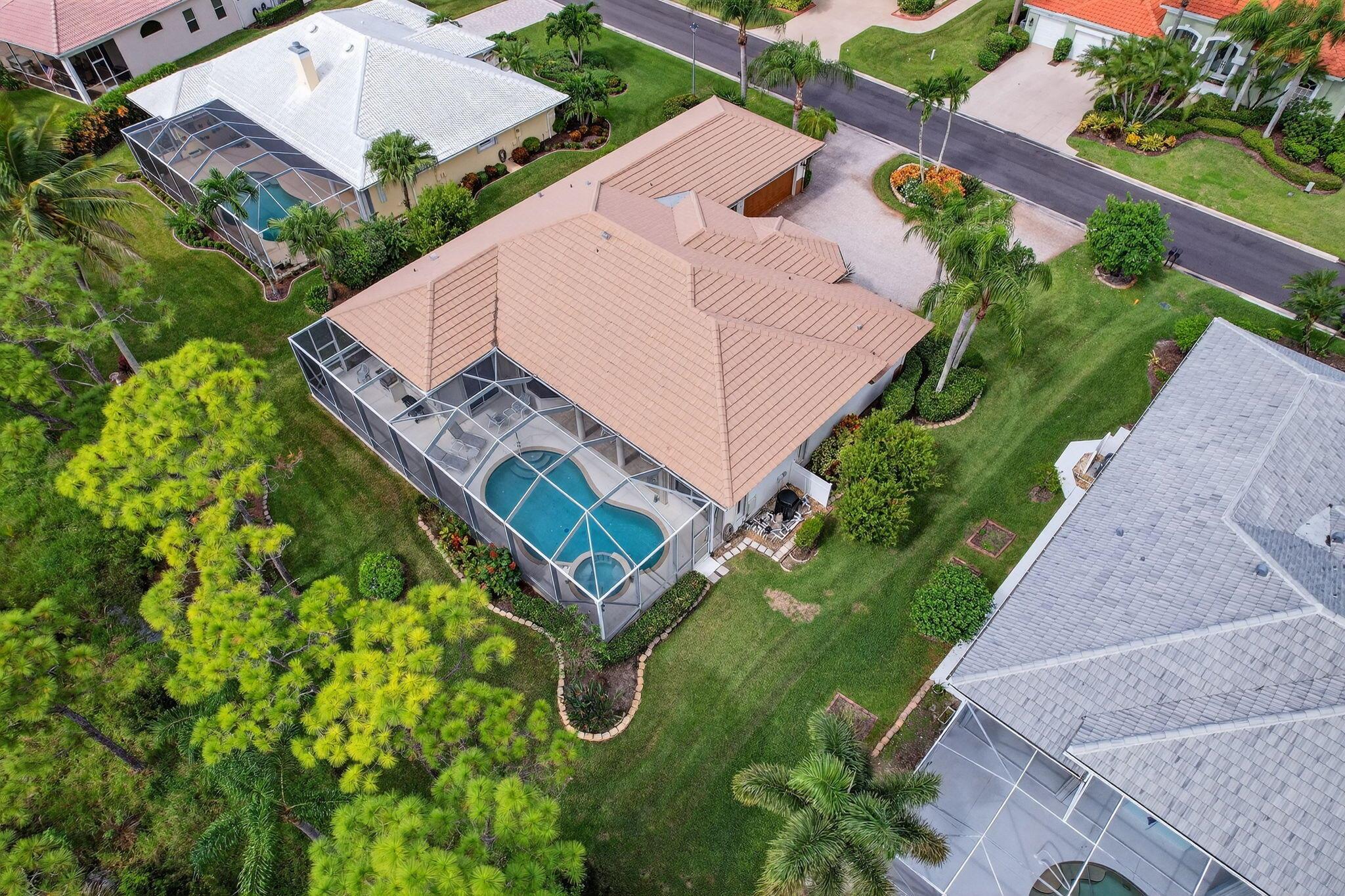 LOST LAKE AT HOBE SOUND - Residential