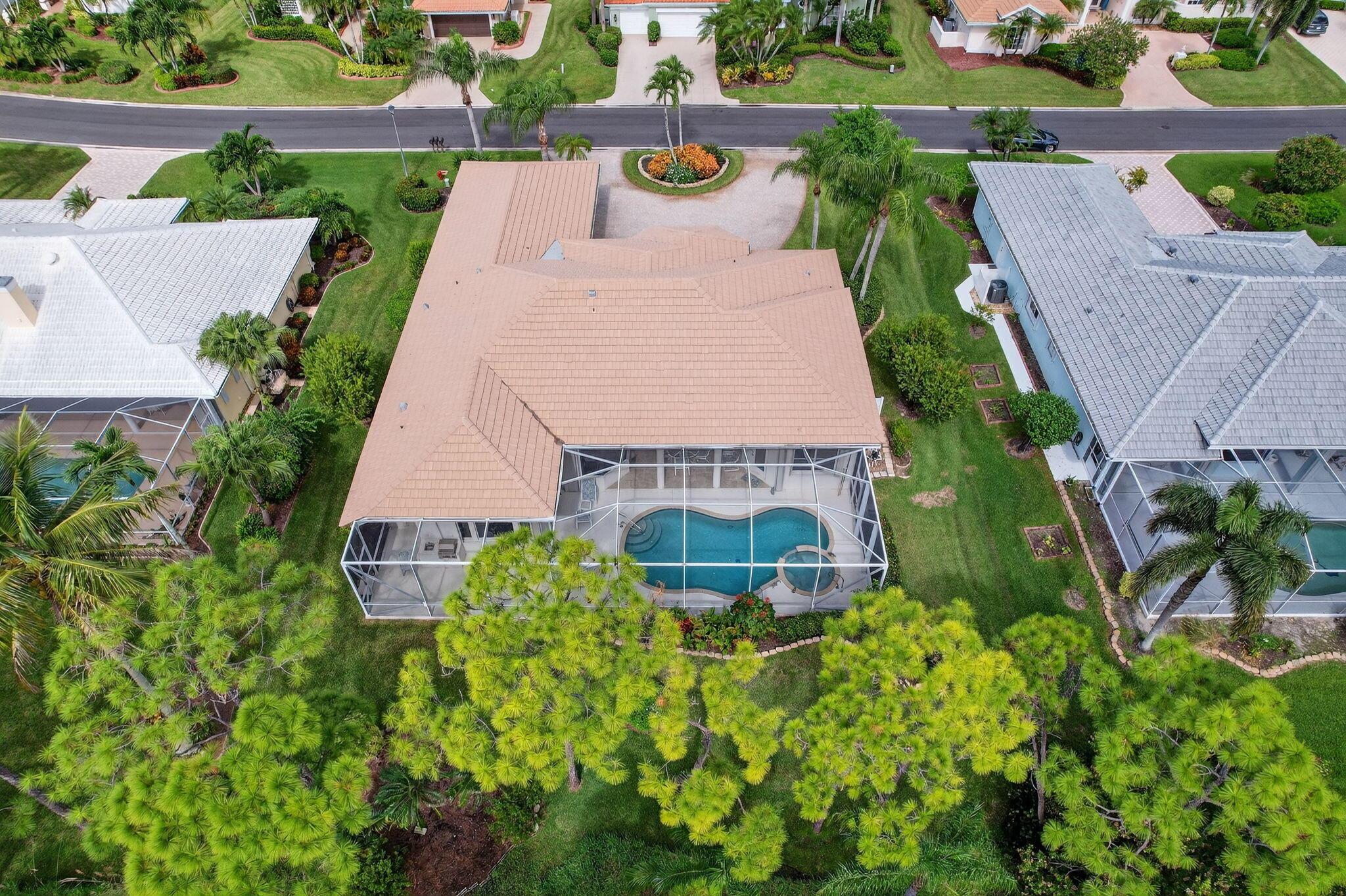 LOST LAKE AT HOBE SOUND - Residential