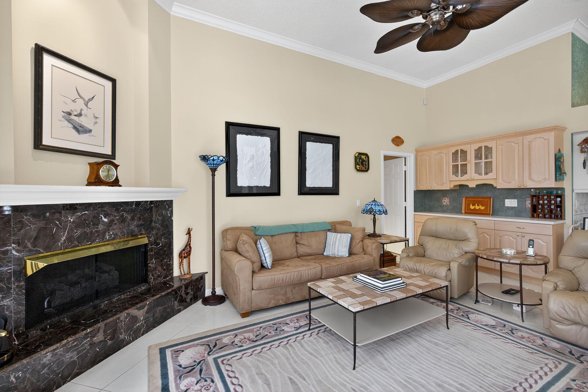 LOST LAKE AT HOBE SOUND - Residential