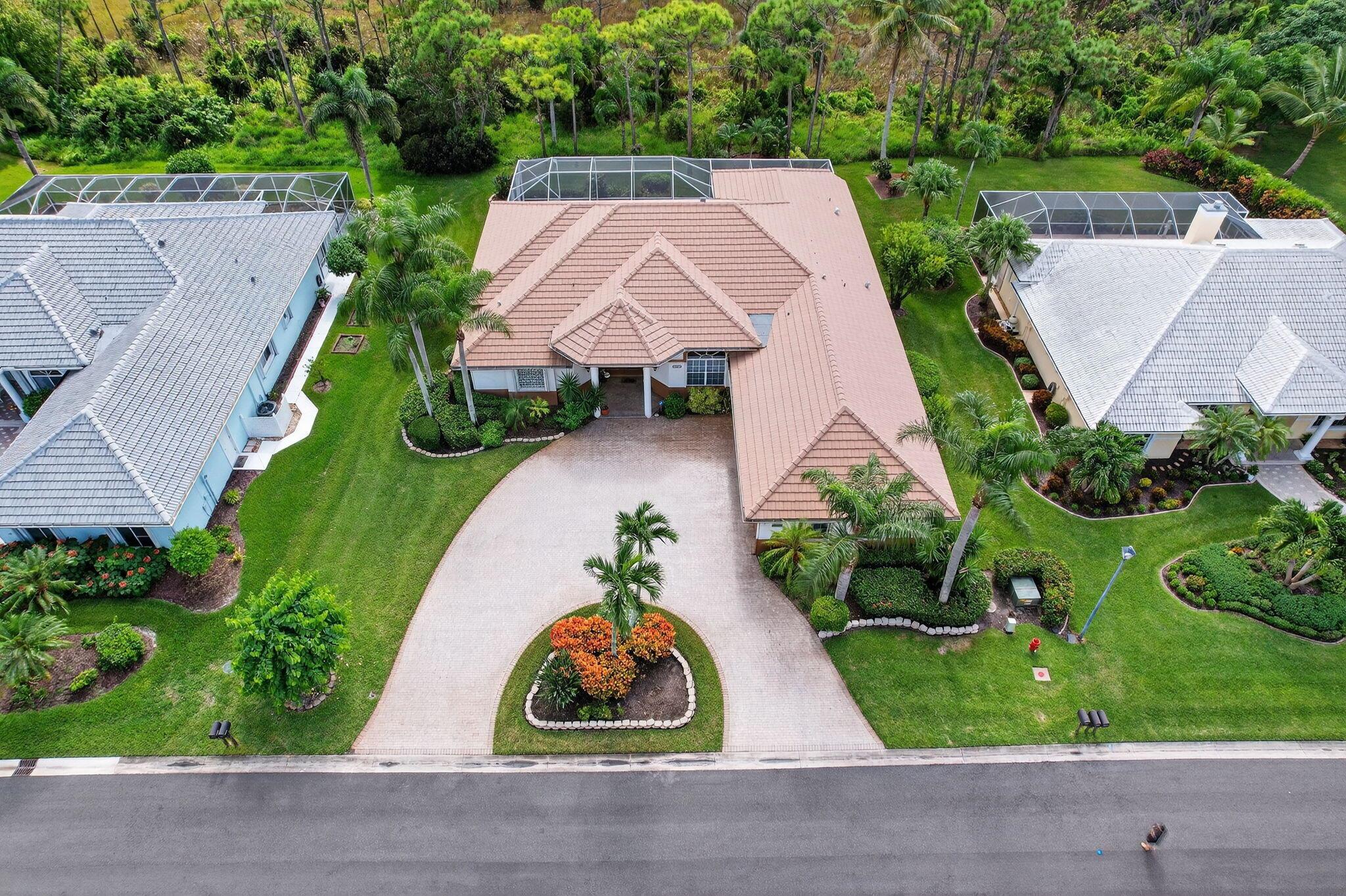 LOST LAKE AT HOBE SOUND - Residential