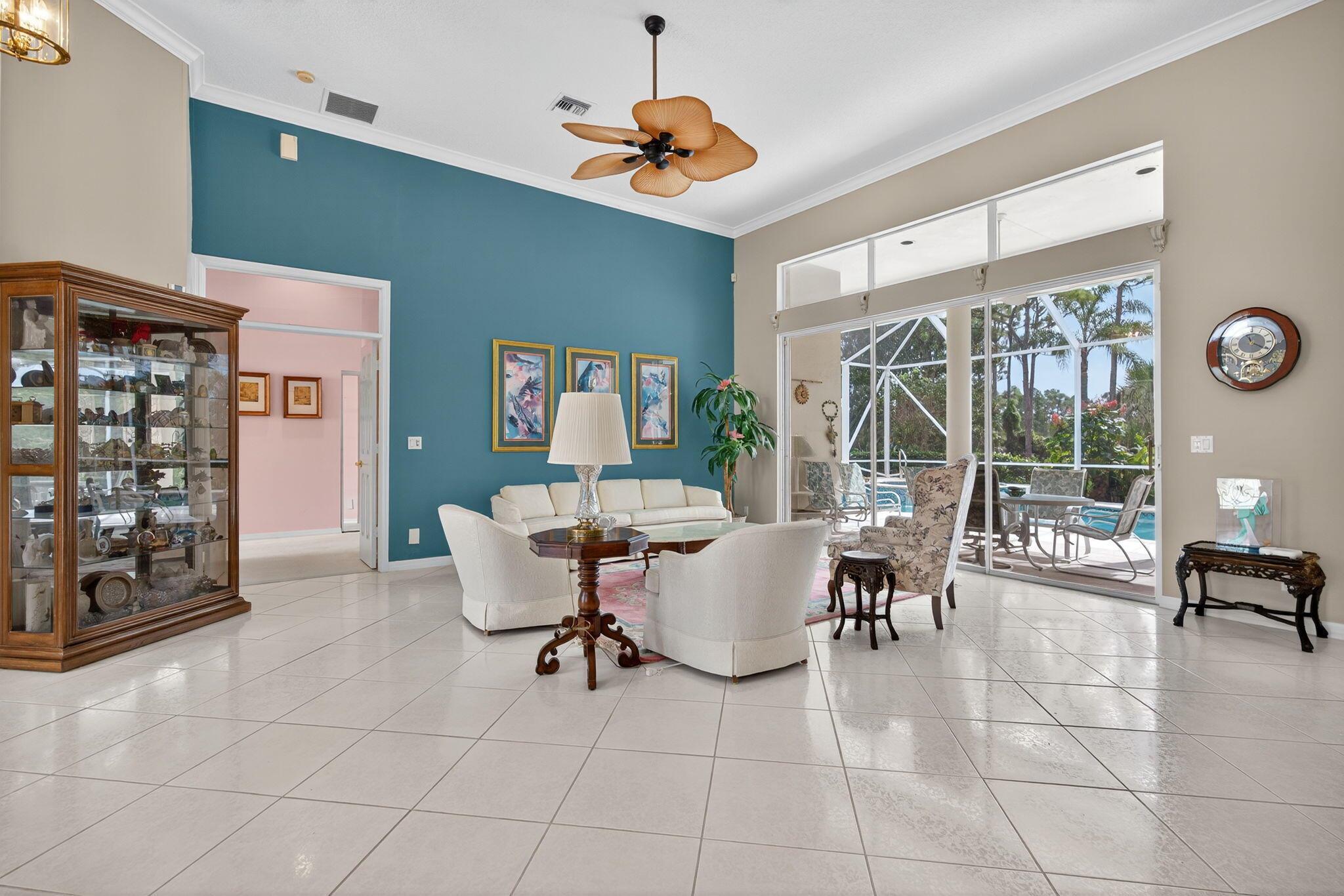 LOST LAKE AT HOBE SOUND - Residential