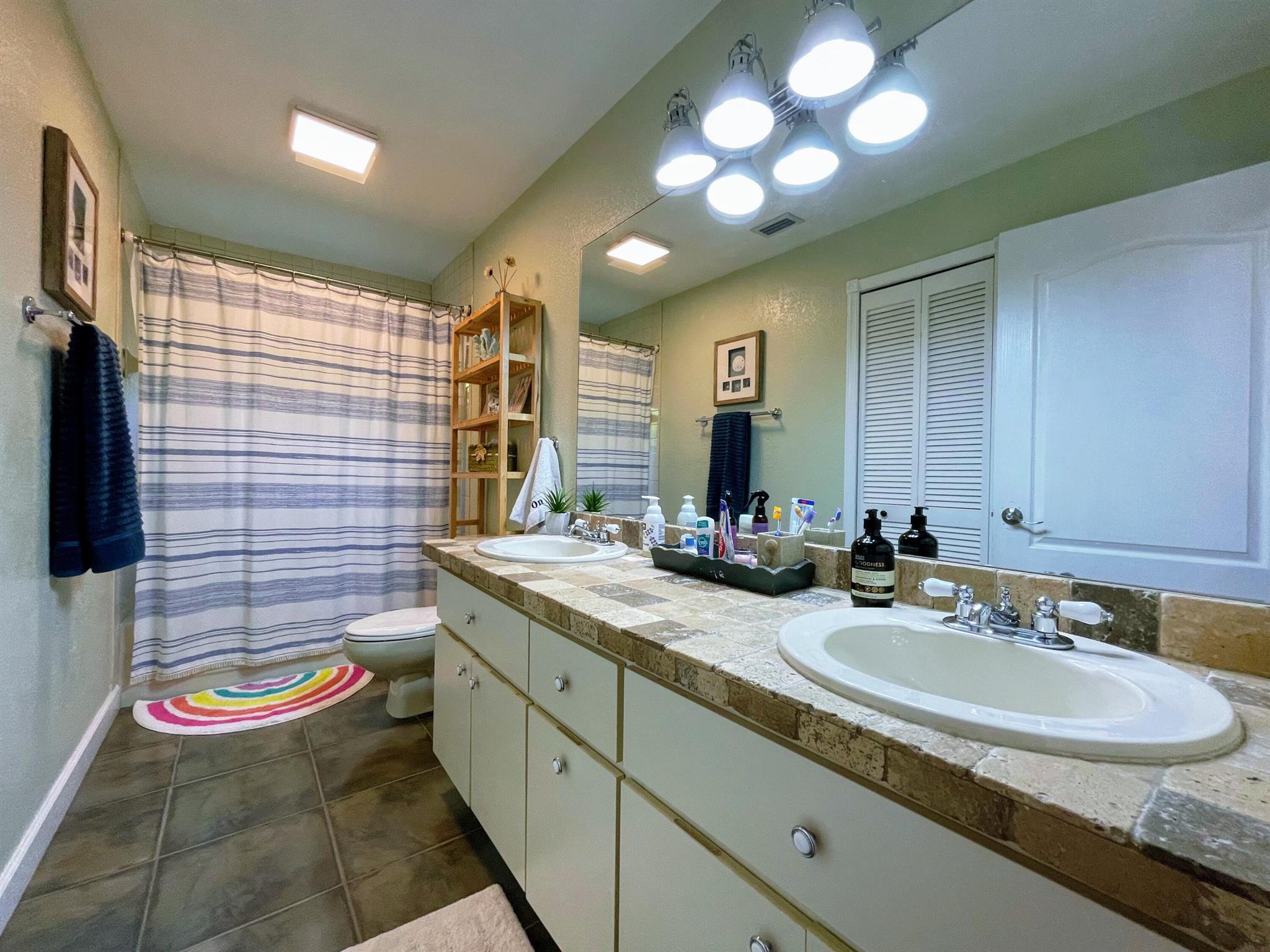 JACARANDA LAKES SEC 12 - Residential Lease