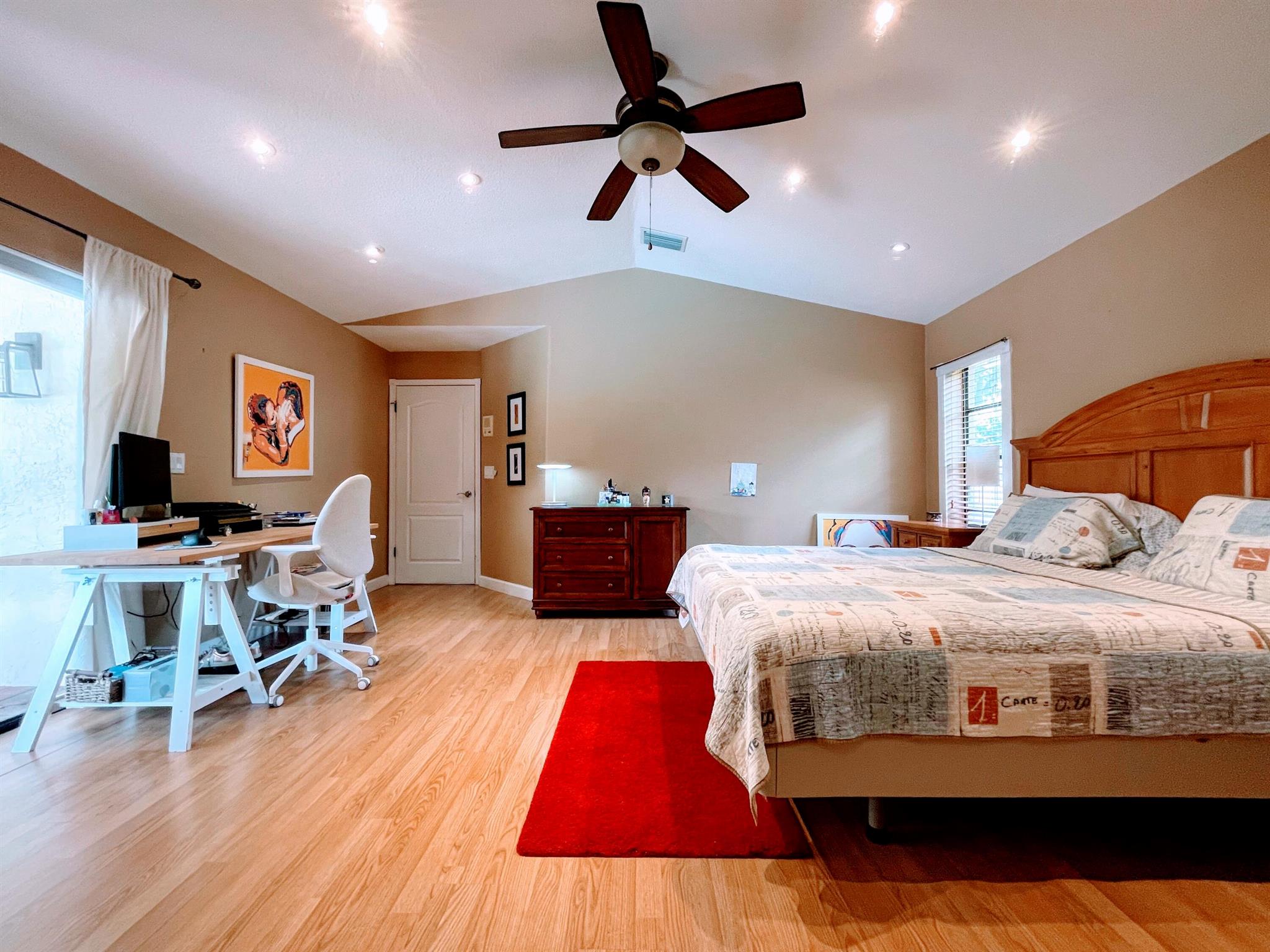 JACARANDA LAKES SEC 12 - Residential Lease