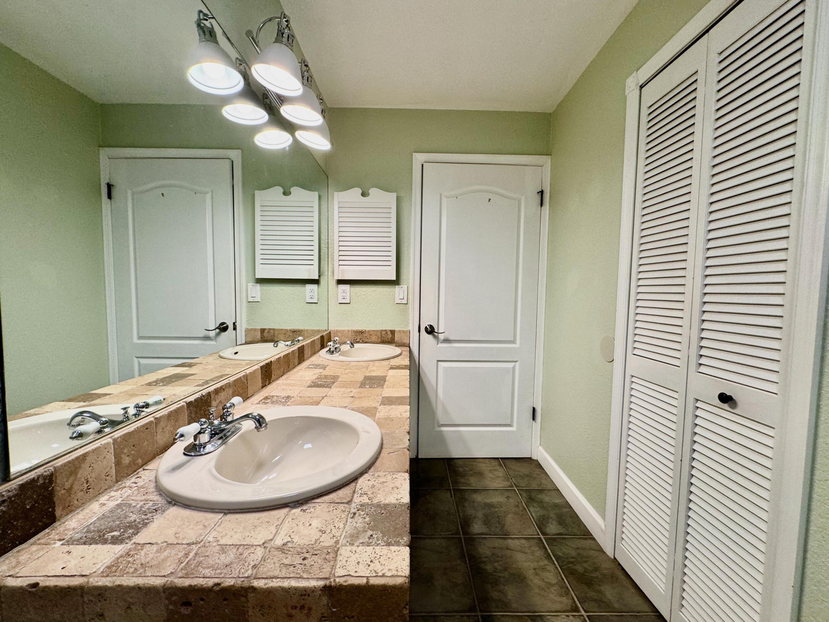 JACARANDA LAKES SEC 12 - Residential Lease