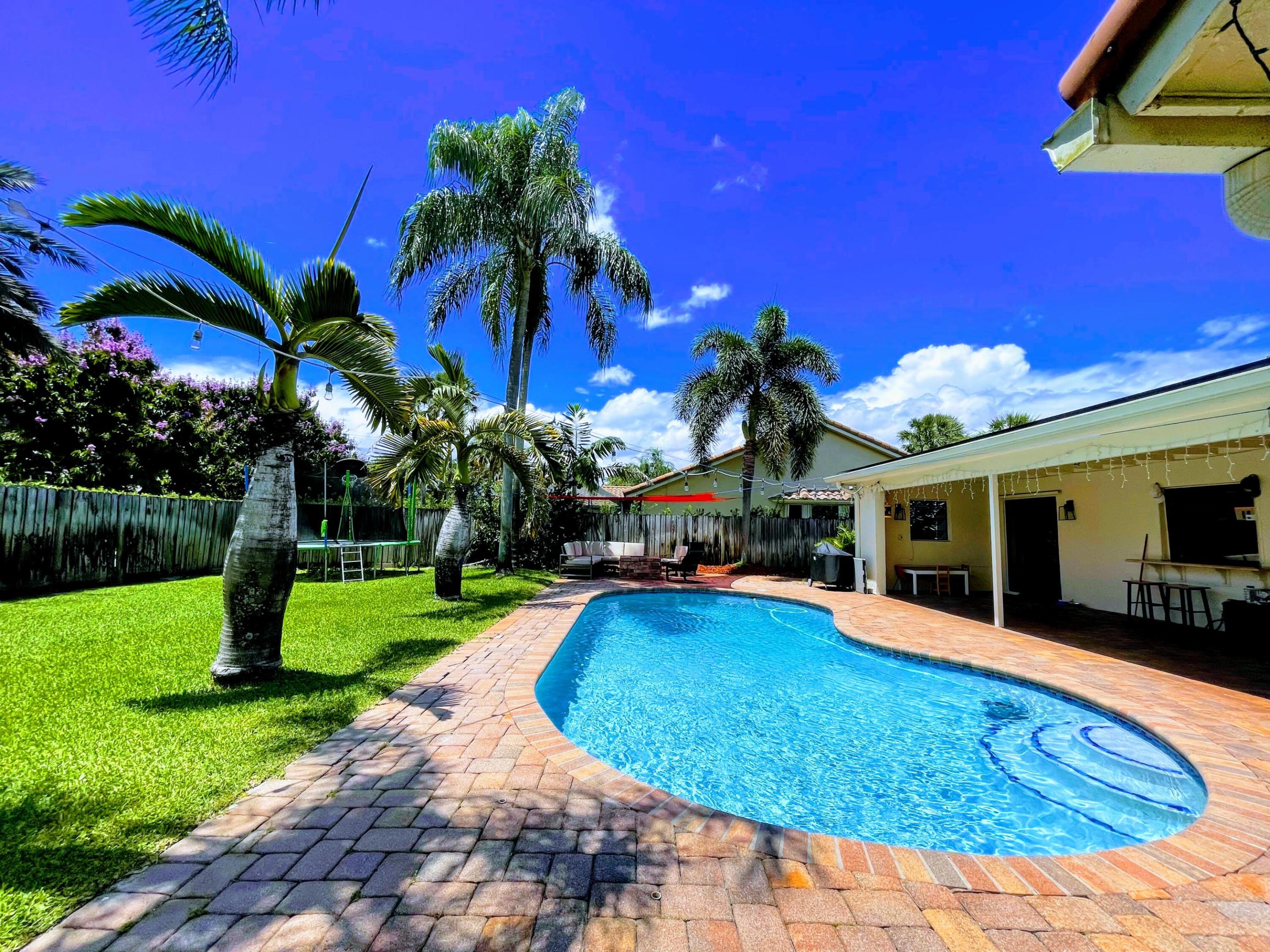 JACARANDA LAKES SEC 12 - Residential Lease