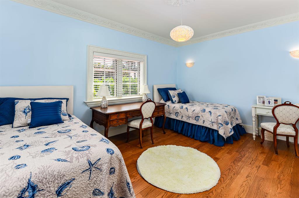 ROYAL PARK - Residential