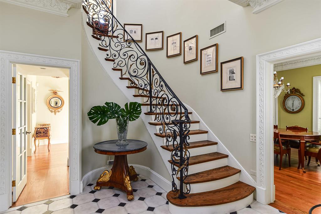 ROYAL PARK - Residential