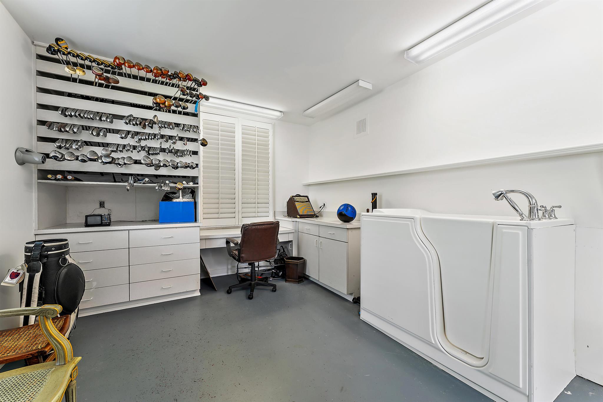 LOBLOLLY PINES - Residential