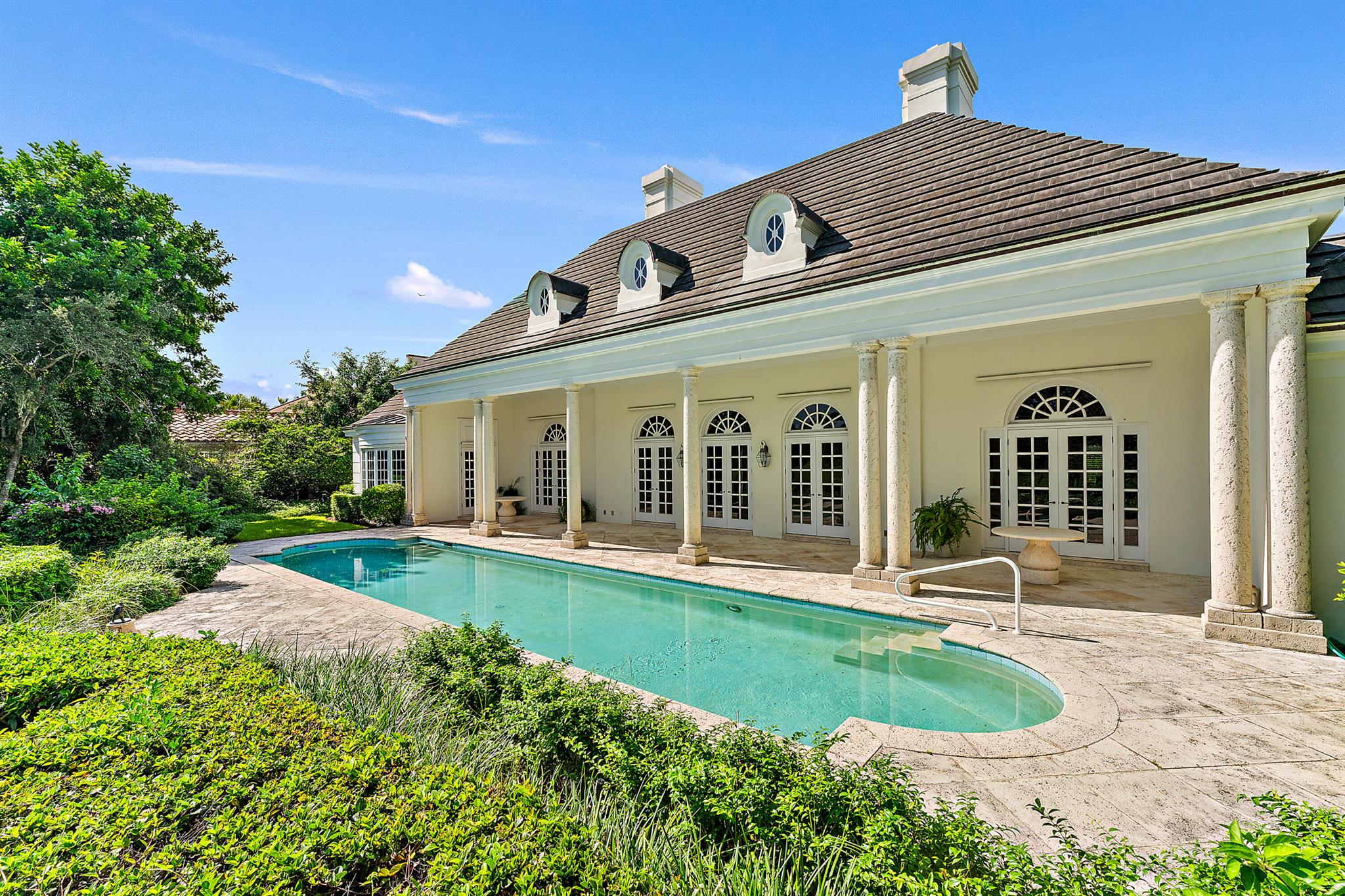 LOBLOLLY PINES - Residential