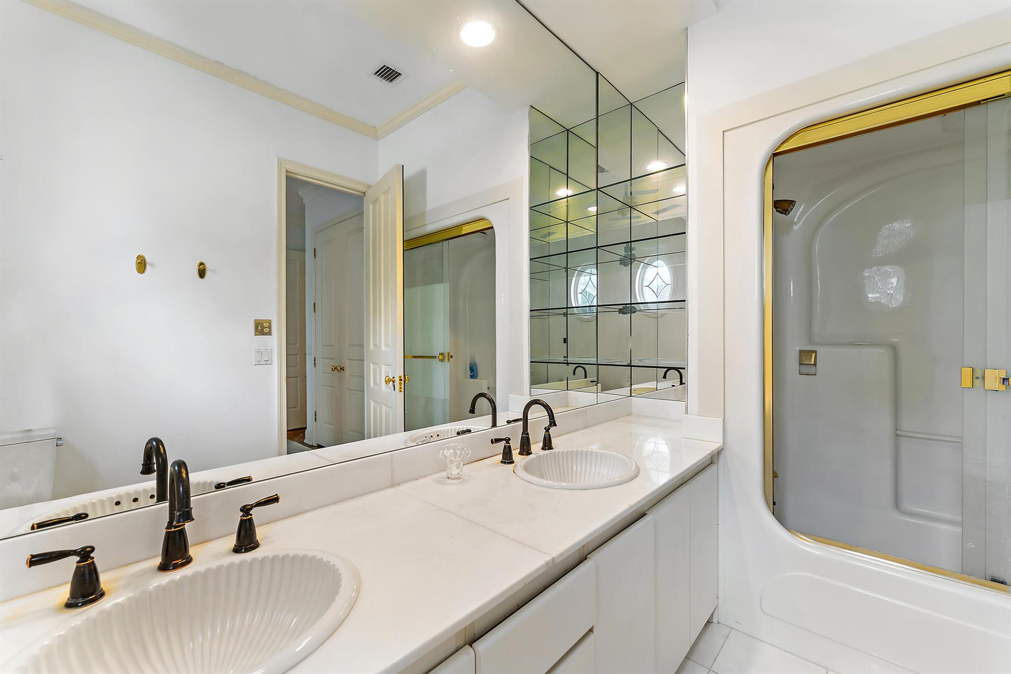 LOBLOLLY PINES - Residential