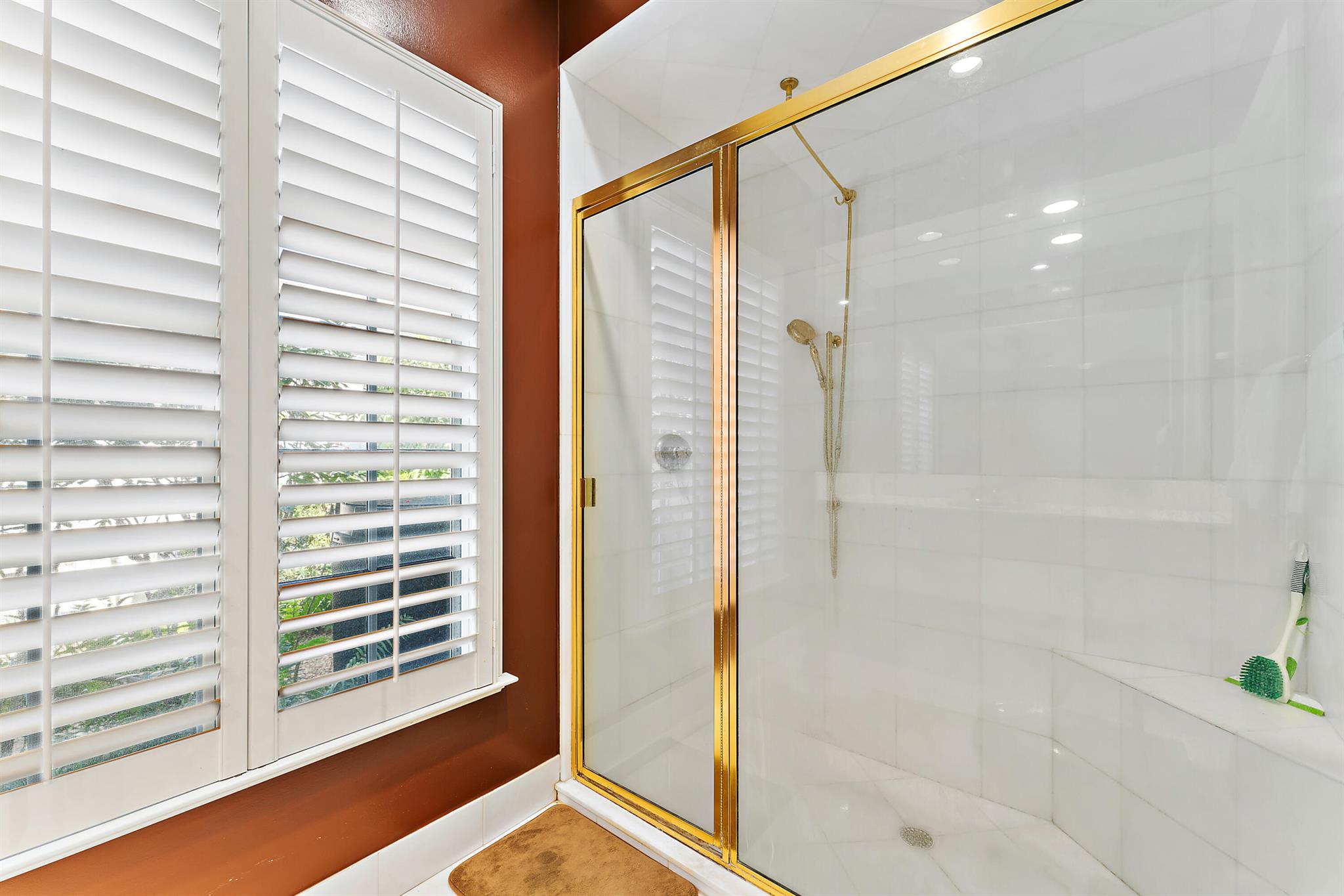 LOBLOLLY PINES - Residential