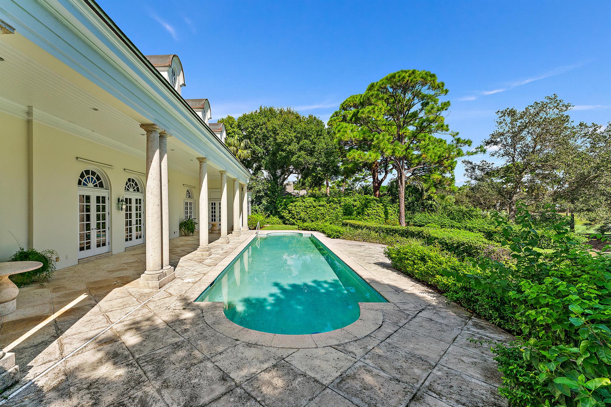 LOBLOLLY PINES - Residential