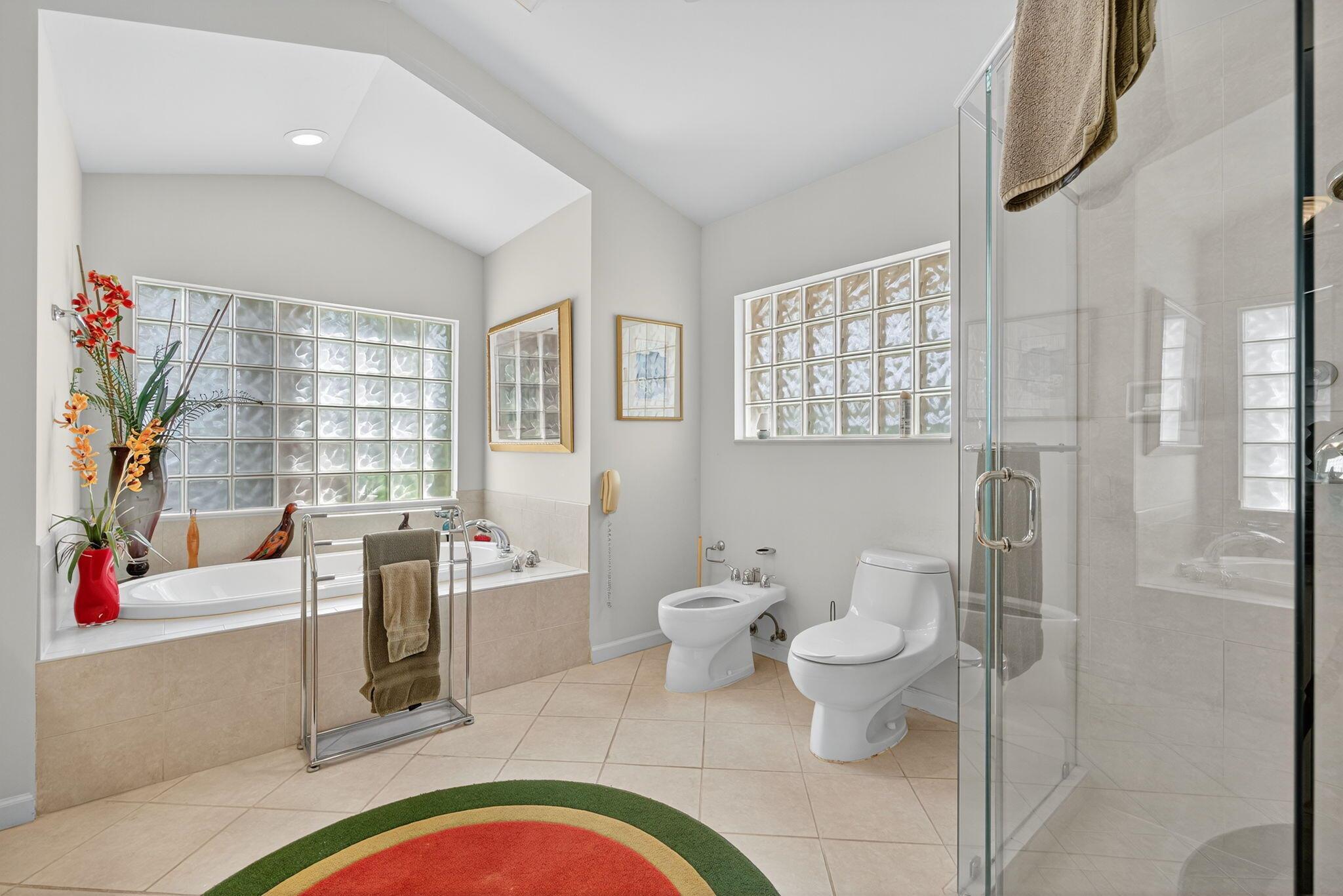 EASTPOINTE COUNTRY CLUB 4 - Residential