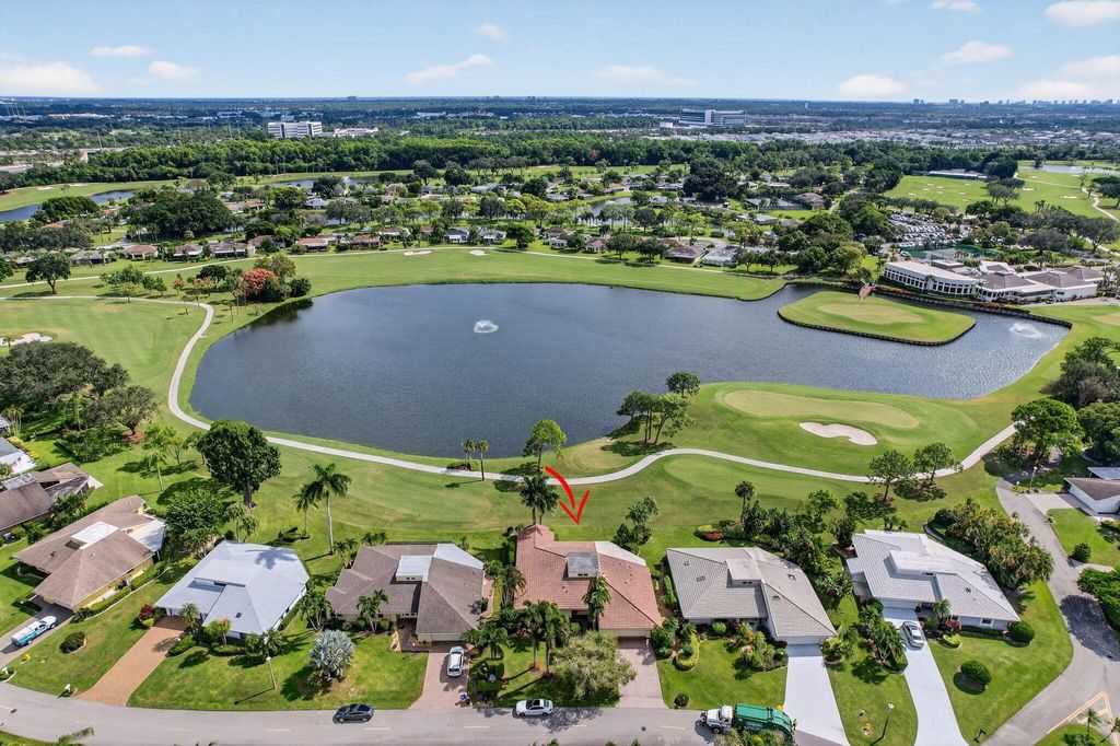 Photo of 13872 Greensview Drive, Palm Beach Gardens, FL 33418 (MLS # R11135440)