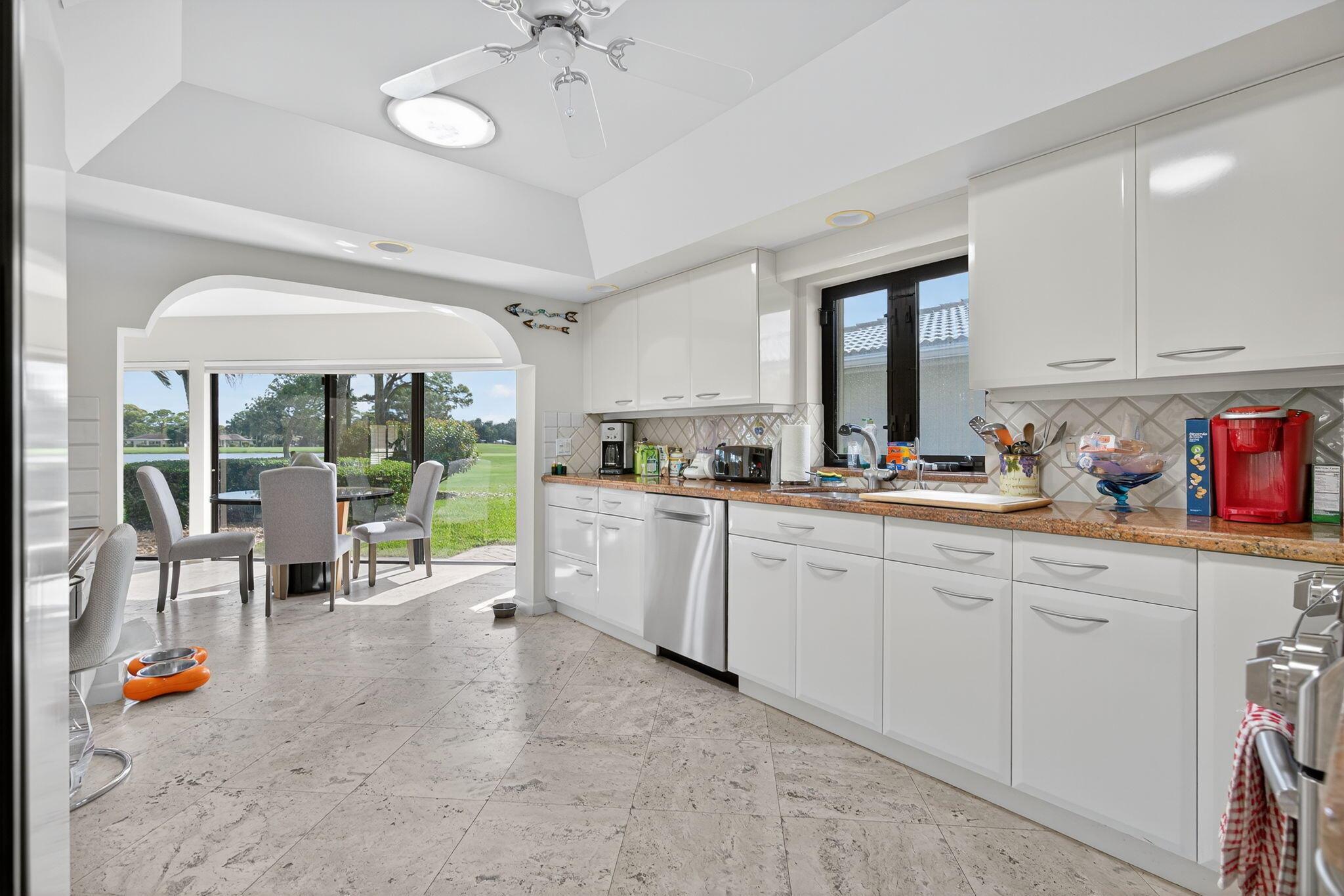EASTPOINTE COUNTRY CLUB 4 - Residential