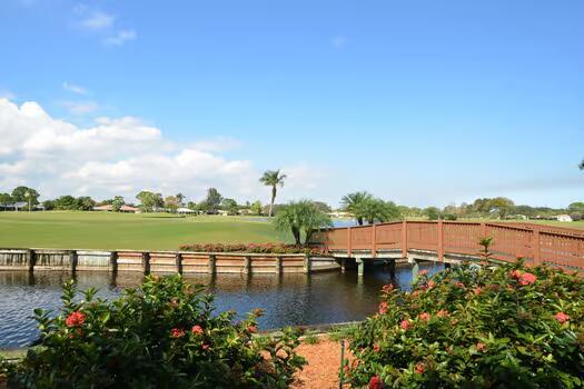 EASTPOINTE COUNTRY CLUB 4 - Residential