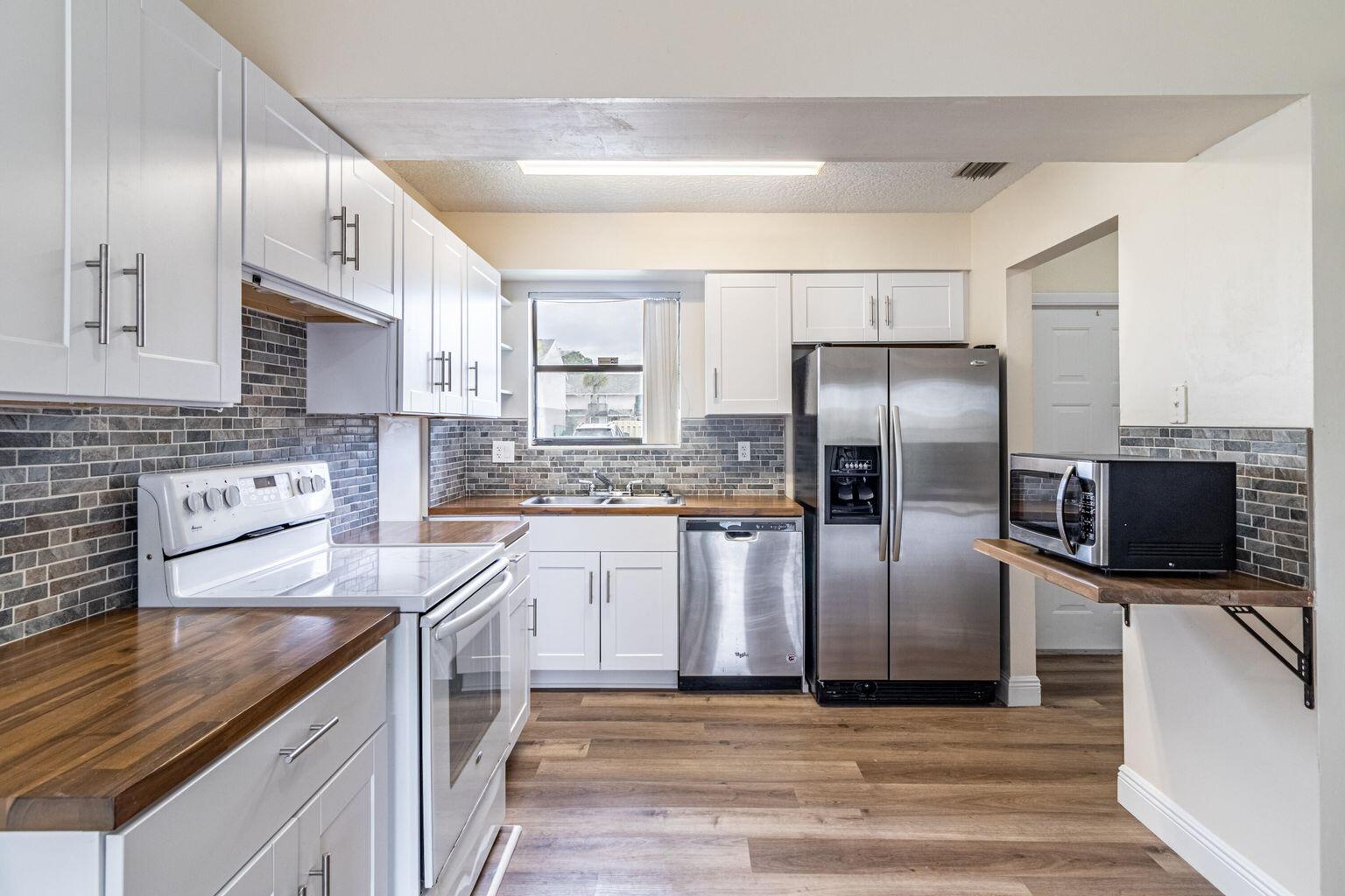 CANALAKE REPLAT - Residential Lease