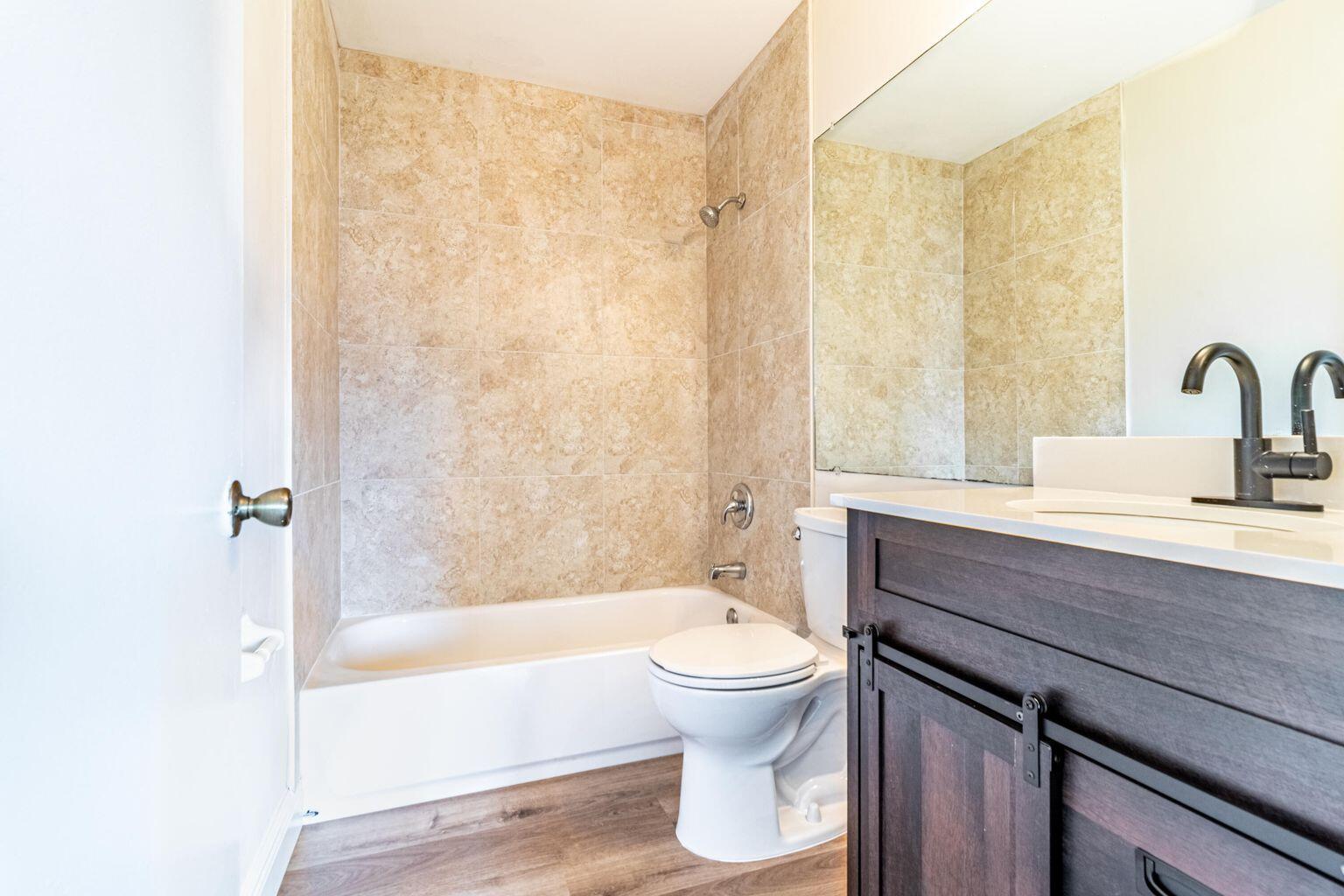 CANALAKE REPLAT - Residential Lease