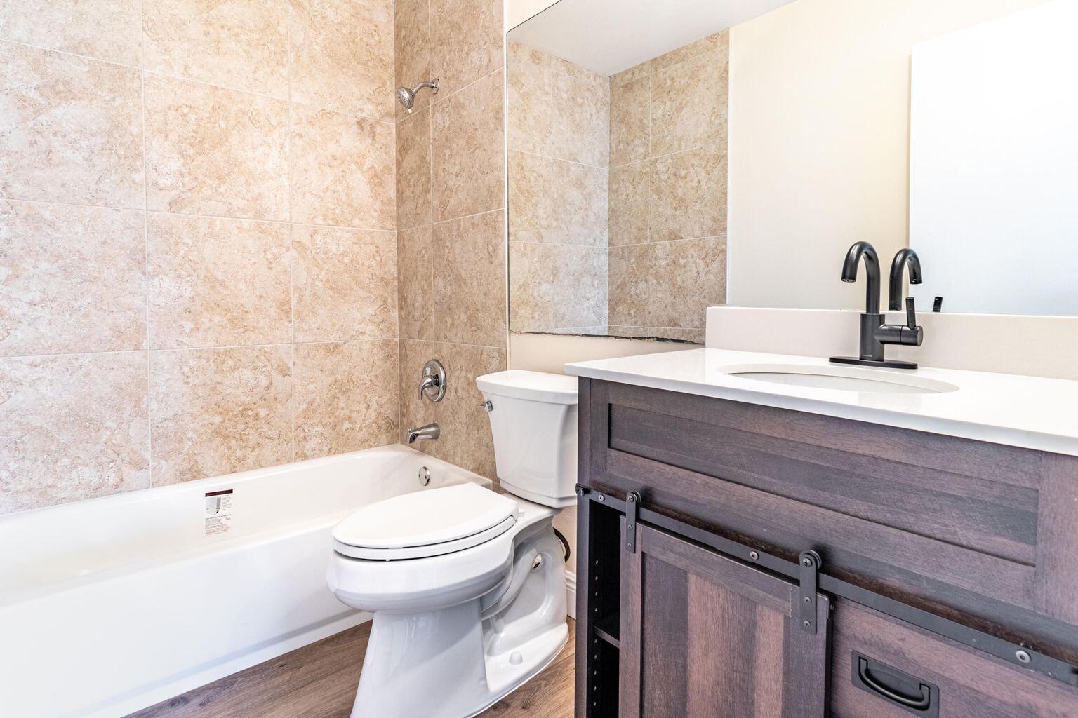 CANALAKE REPLAT - Residential Lease