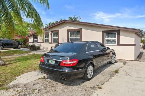 Single Family Residence in Fort Lauderdale FL 1631 28th Avenue Ave.jpg
