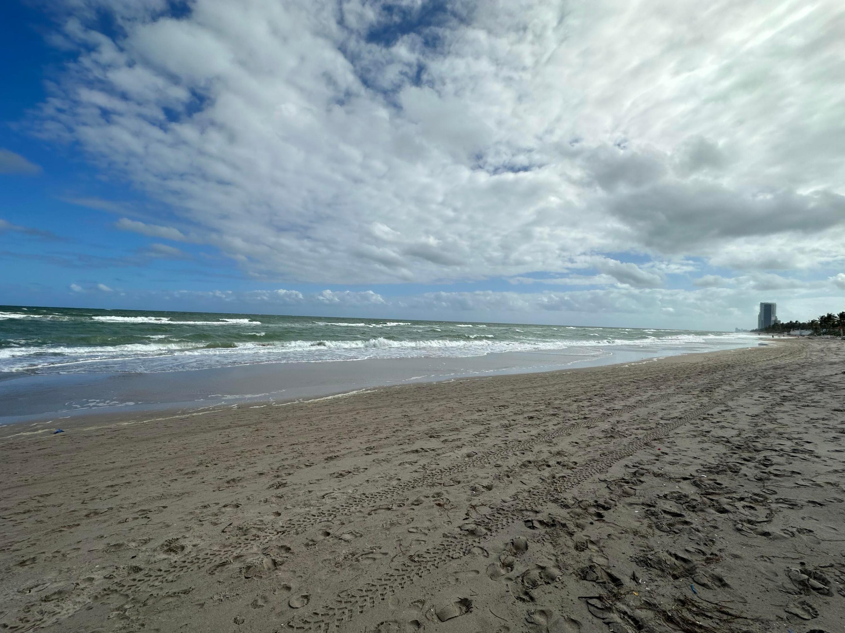 HEMISPHERES CONDO - Residential Lease