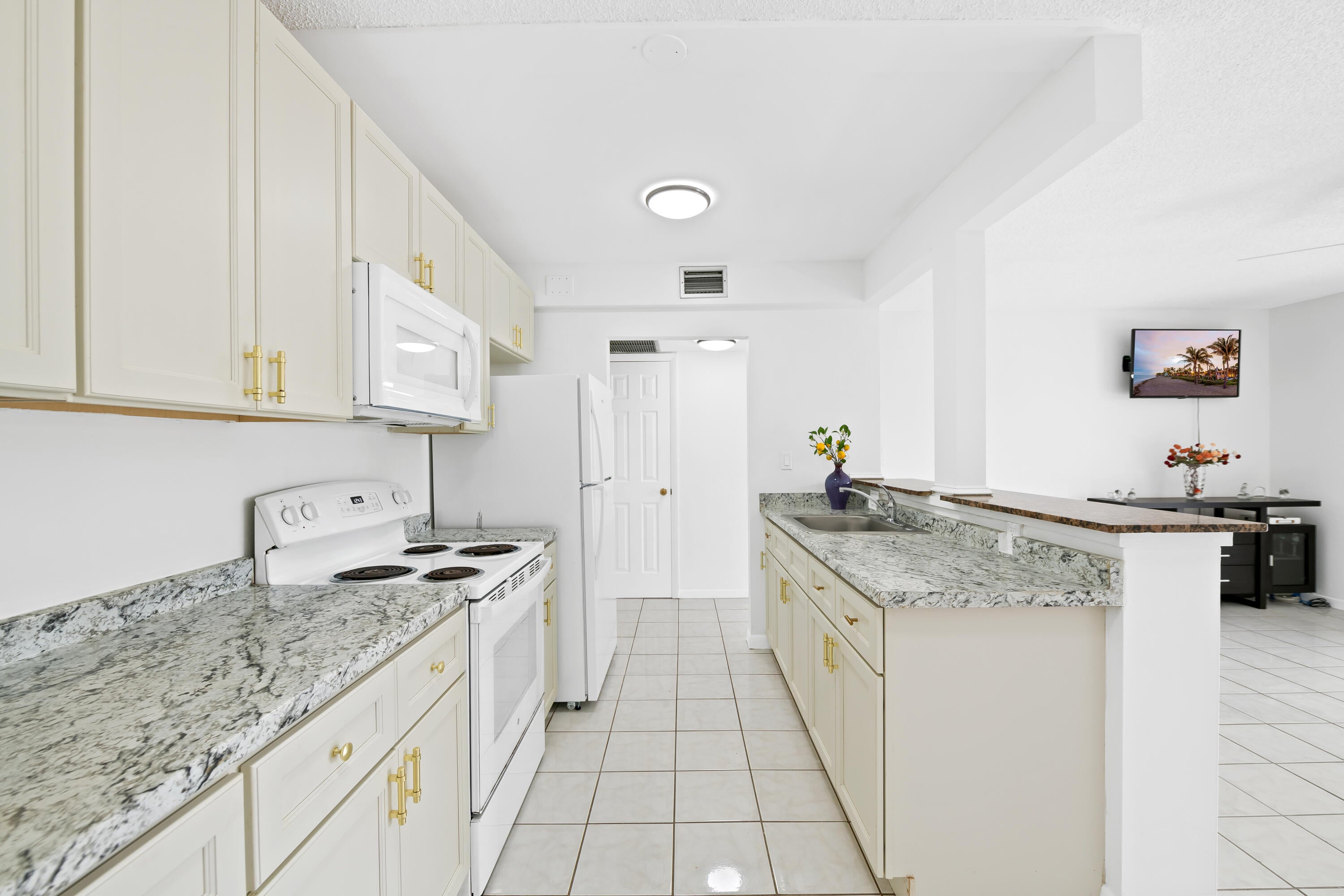 5190 E Sabal Palm Boulevard 209