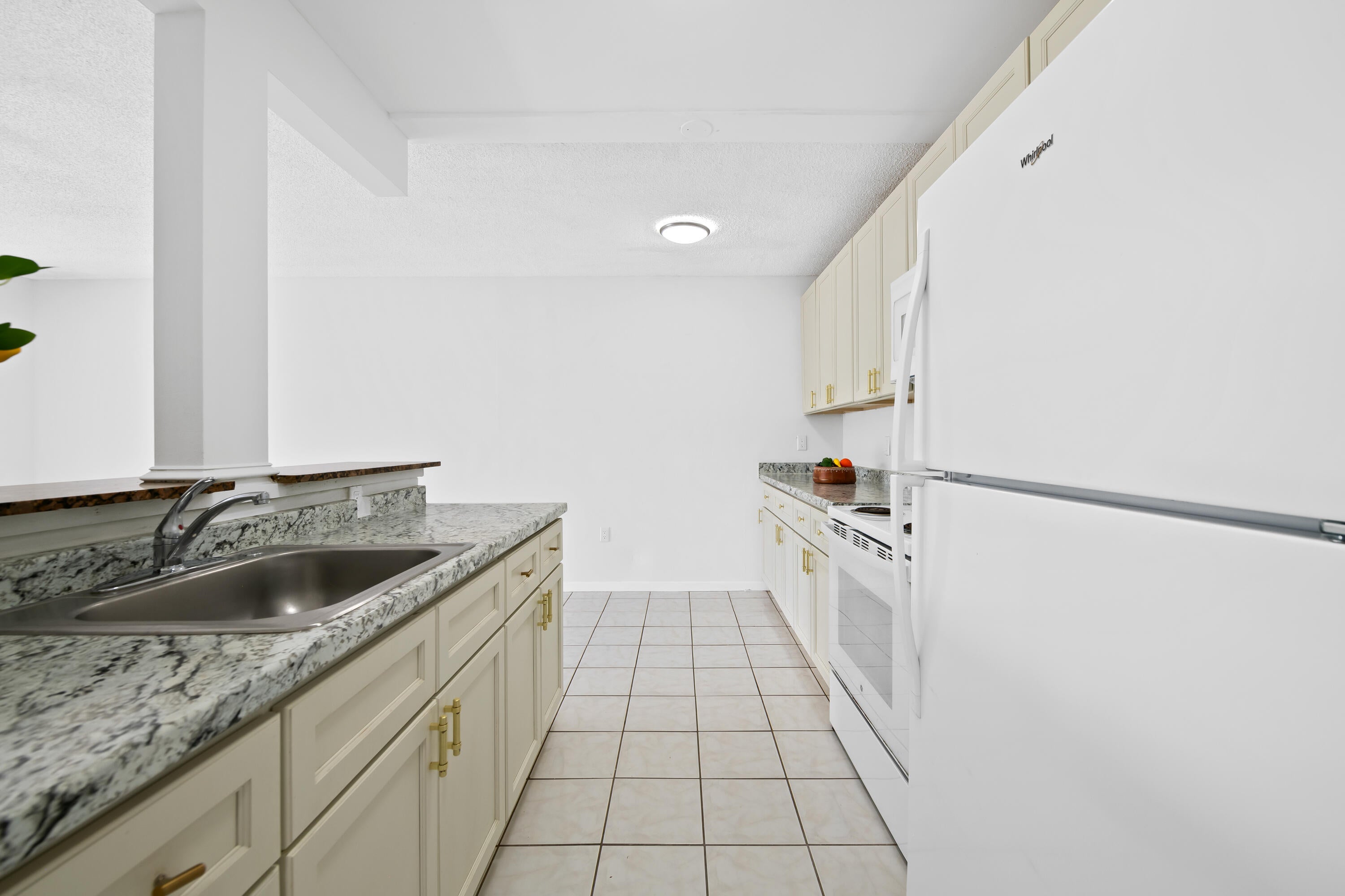 5190 E Sabal Palm Boulevard 209