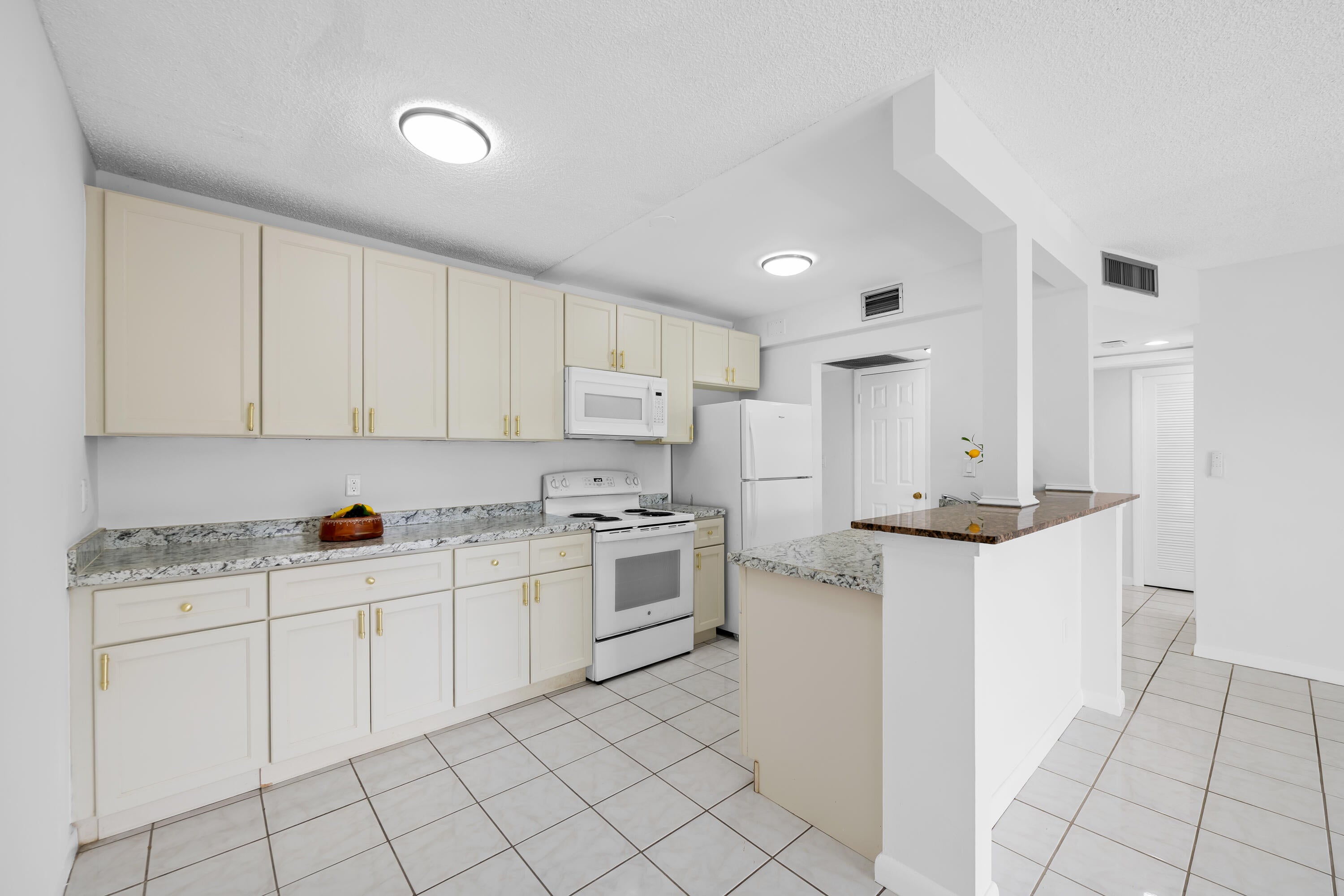 5190 E Sabal Palm Boulevard 209