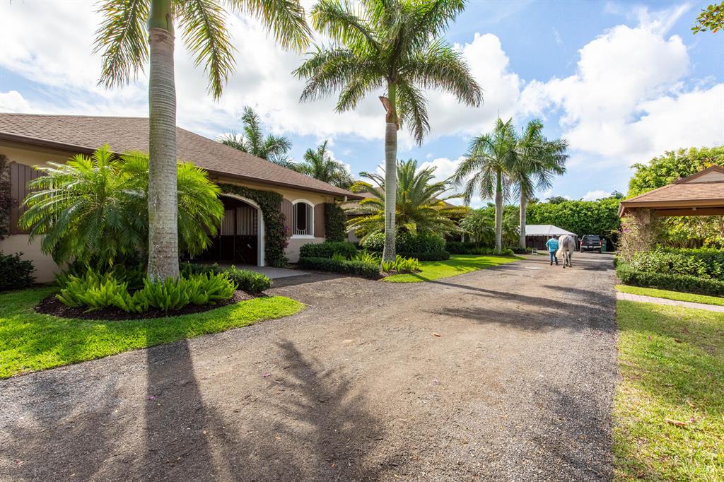 PALM BEACH POINT EAST - Residential