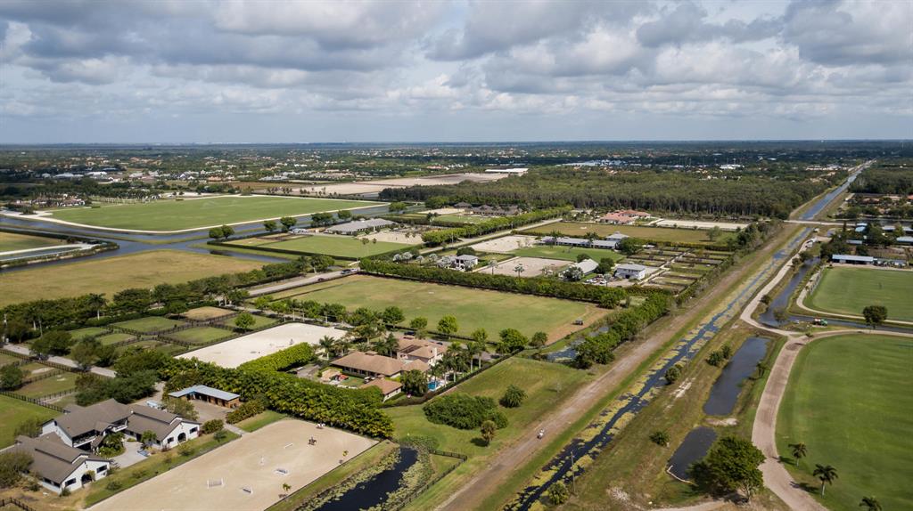 PALM BEACH POINT EAST - Residential