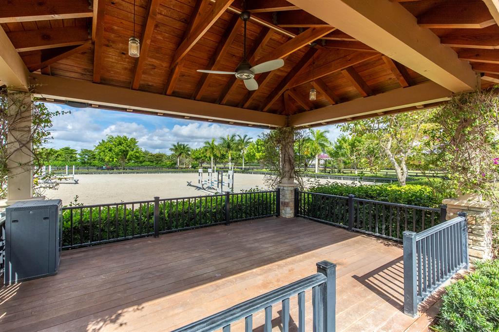 PALM BEACH POINT EAST - Residential