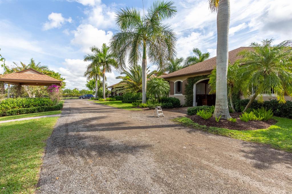 PALM BEACH POINT EAST - Residential