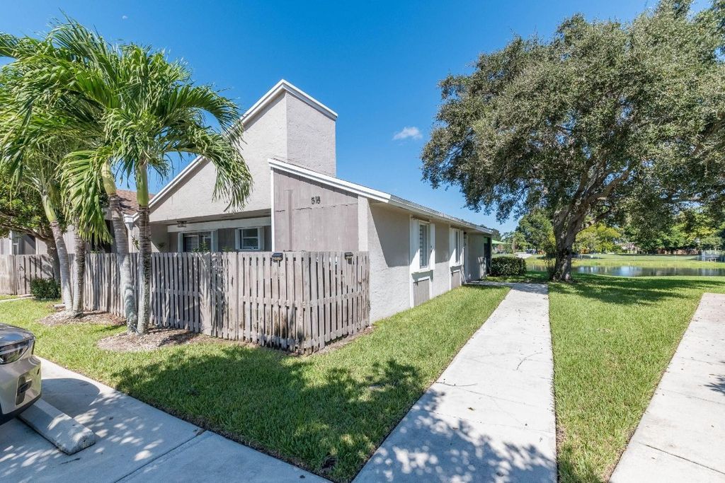 Photo of 518 Woodgate Circle #E, Sunrise, FL 33326 (MLS # F10546446)