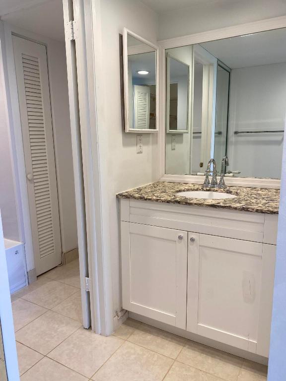 Boca Bayou - Residential Lease