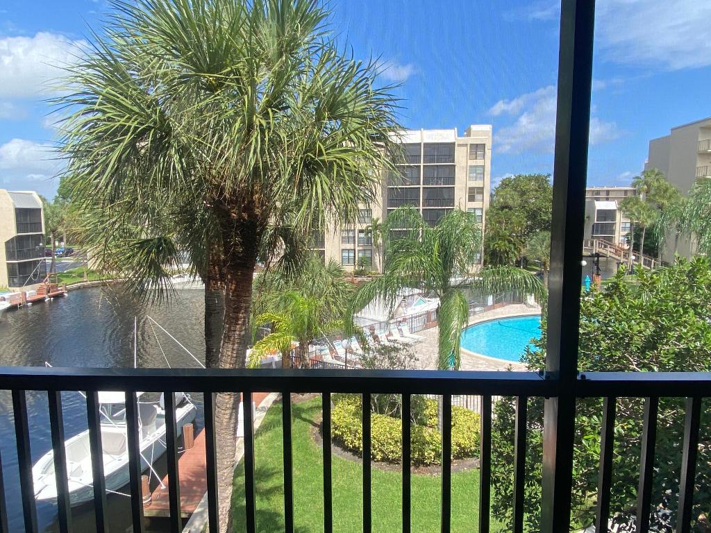 Boca Bayou - Residential Lease