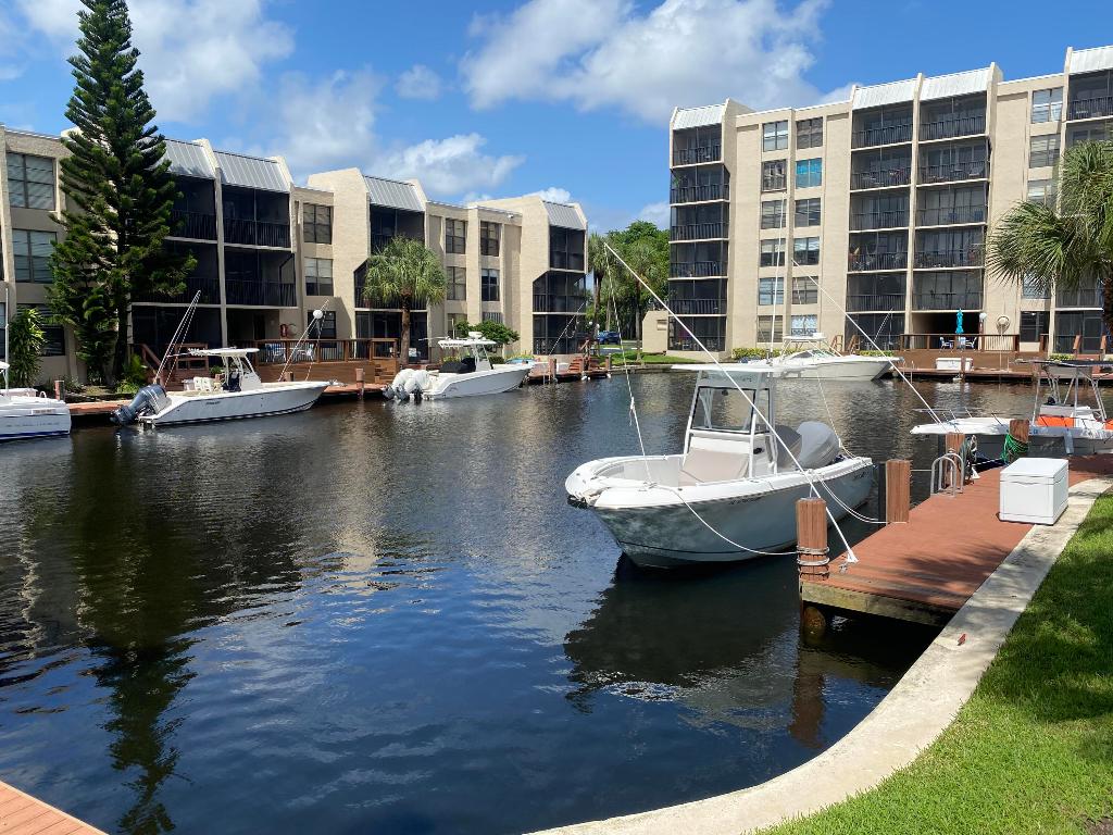 Boca Bayou - Residential Lease