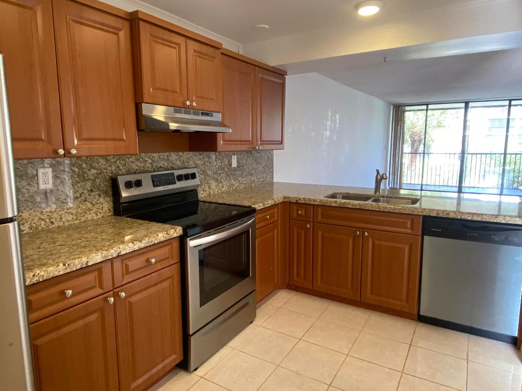 Boca Bayou - Residential Lease