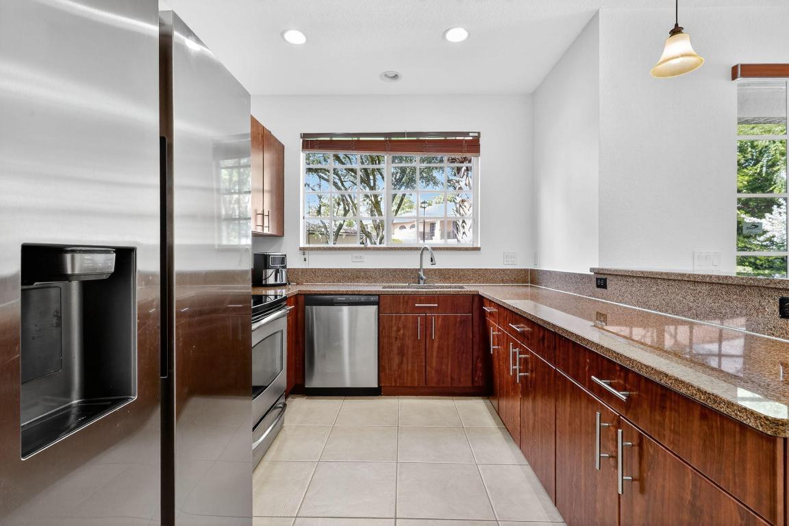 PINE KEY RESERVE CONDOMINIUM - Residential