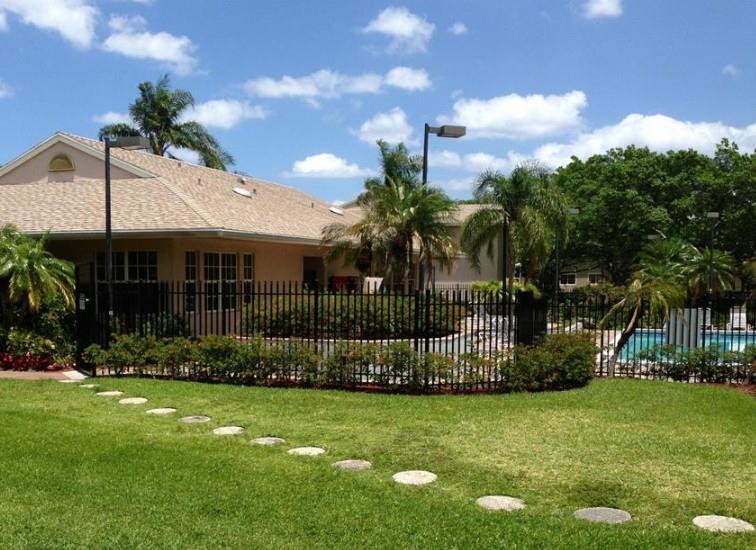 751 Cypress Ln