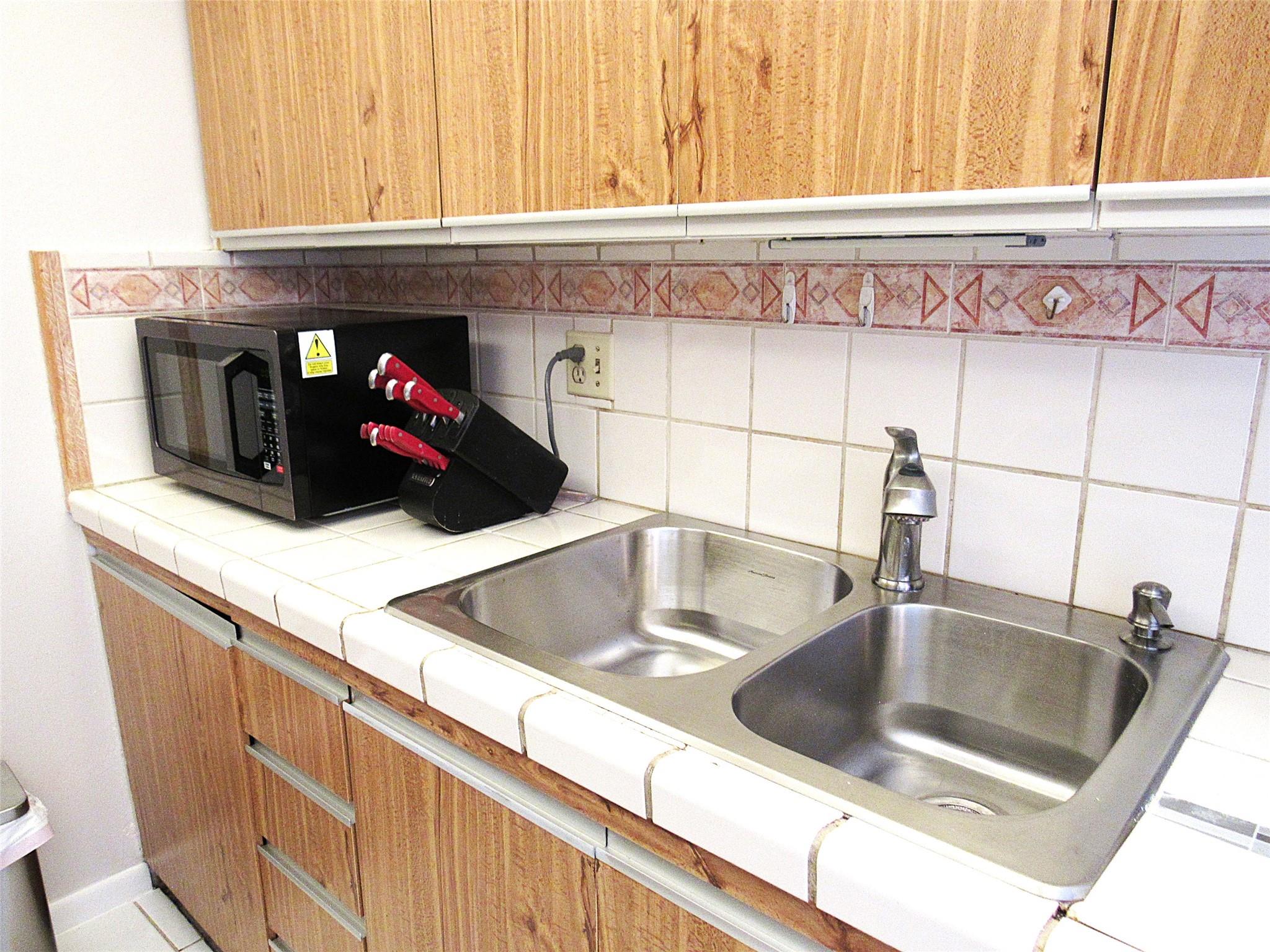 LUCAYA VILLAGE 2-D - Residential
