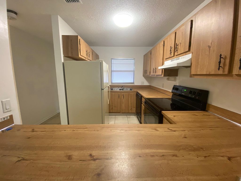 Photo of 496 Glenwood Drive #496, West Palm Beach, FL 33415 (MLS # R10992752)