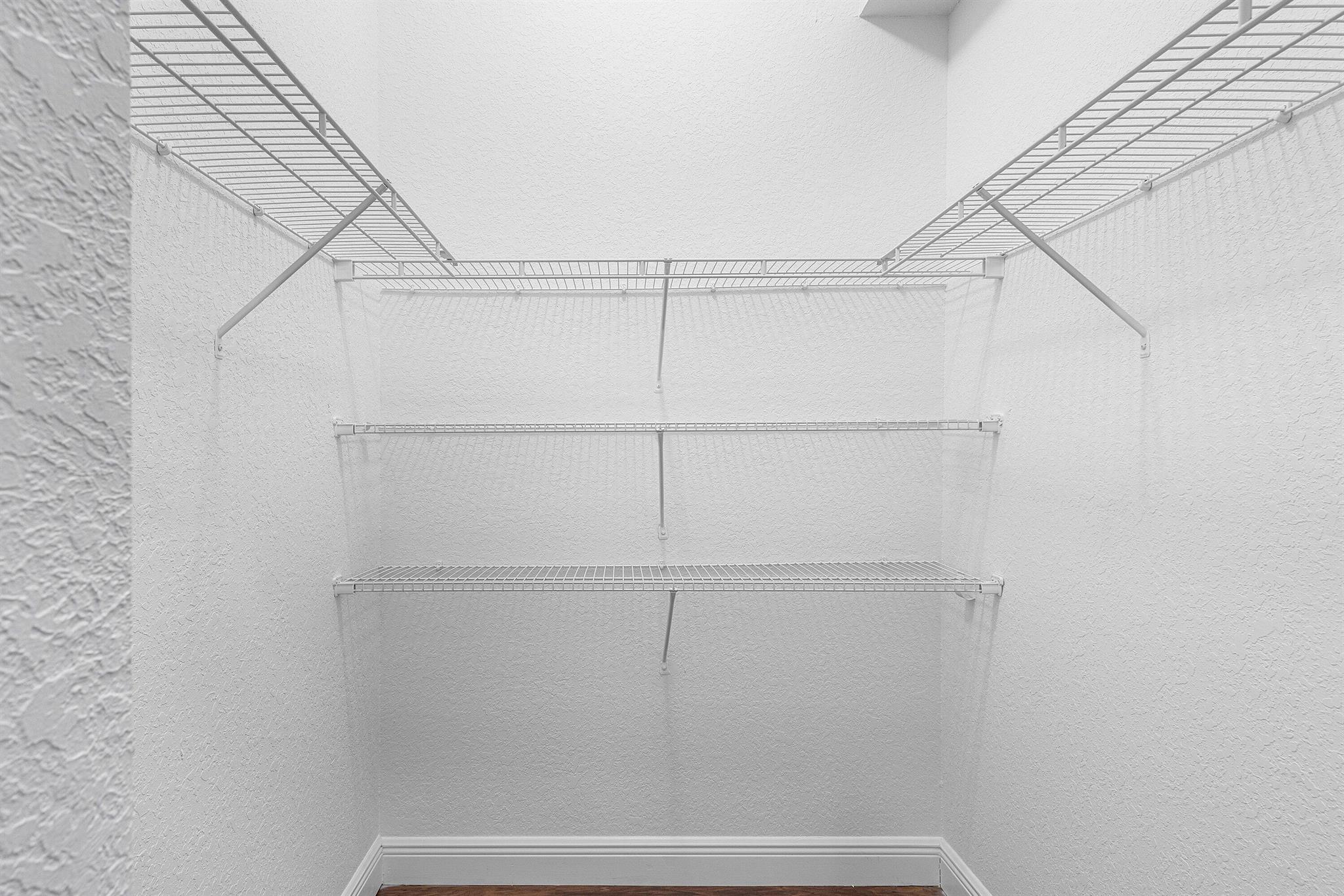 BLACK DIAMOND - Residential Lease