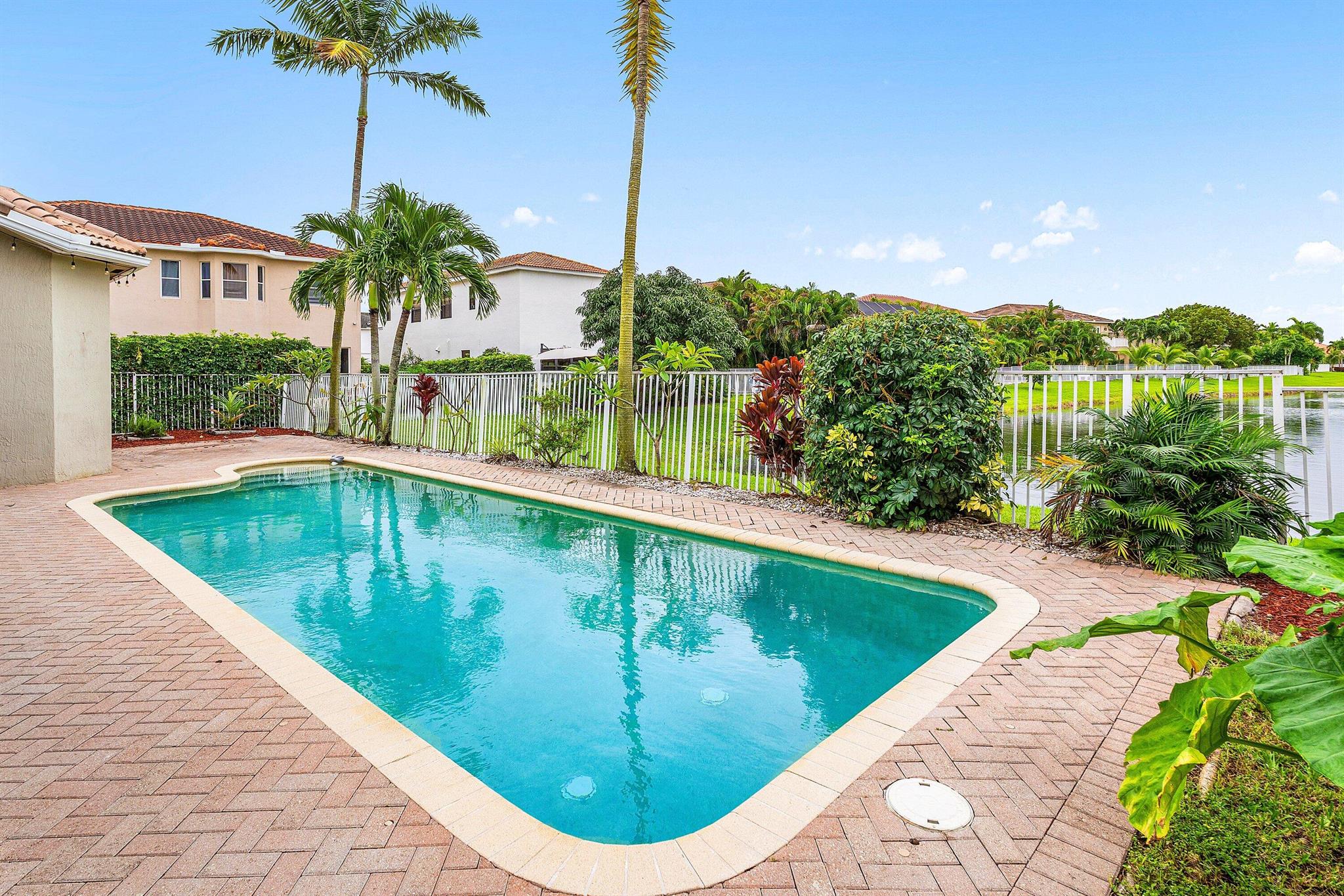 BLACK DIAMOND - Residential Lease