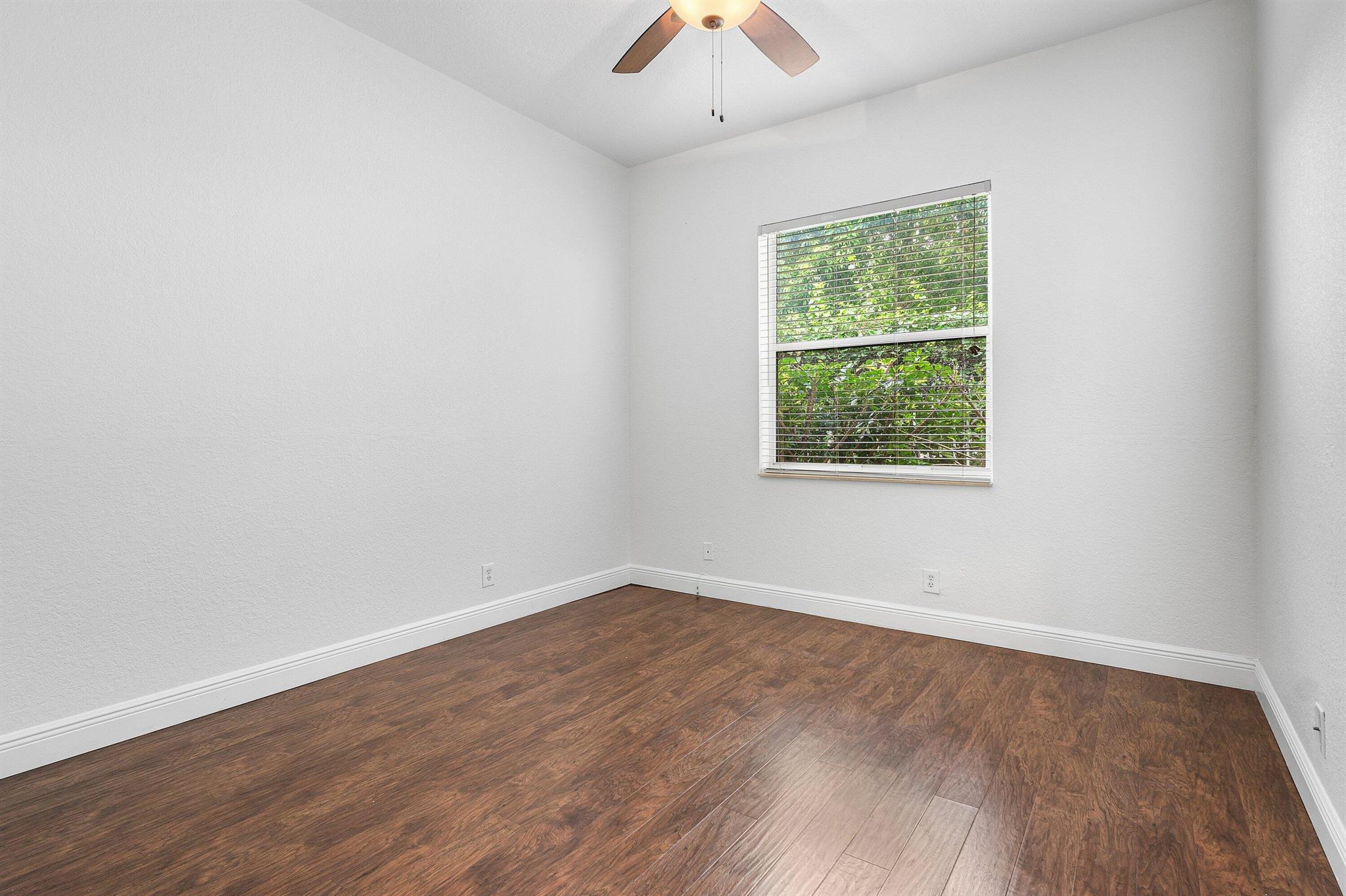 BLACK DIAMOND - Residential Lease