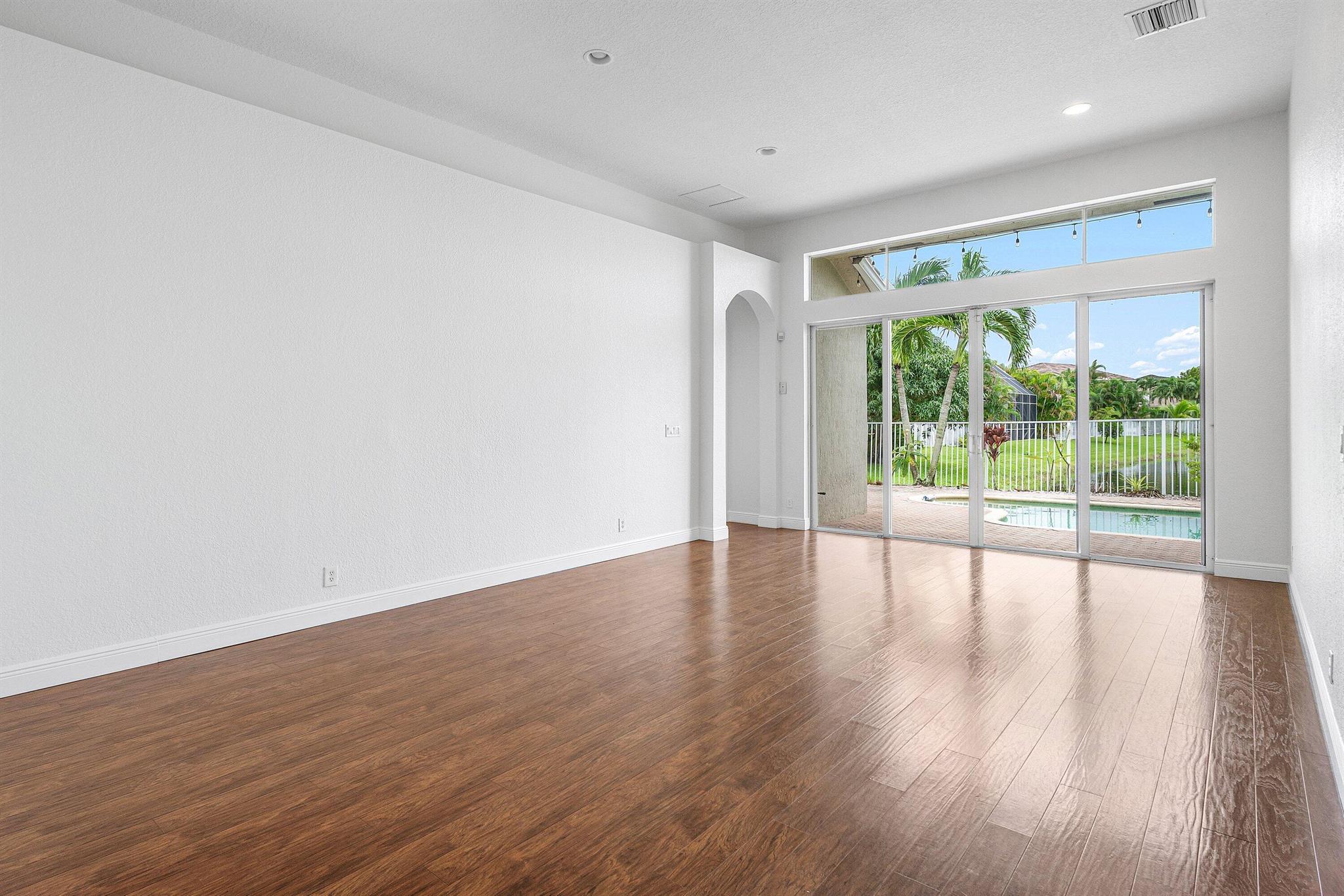 BLACK DIAMOND - Residential Lease