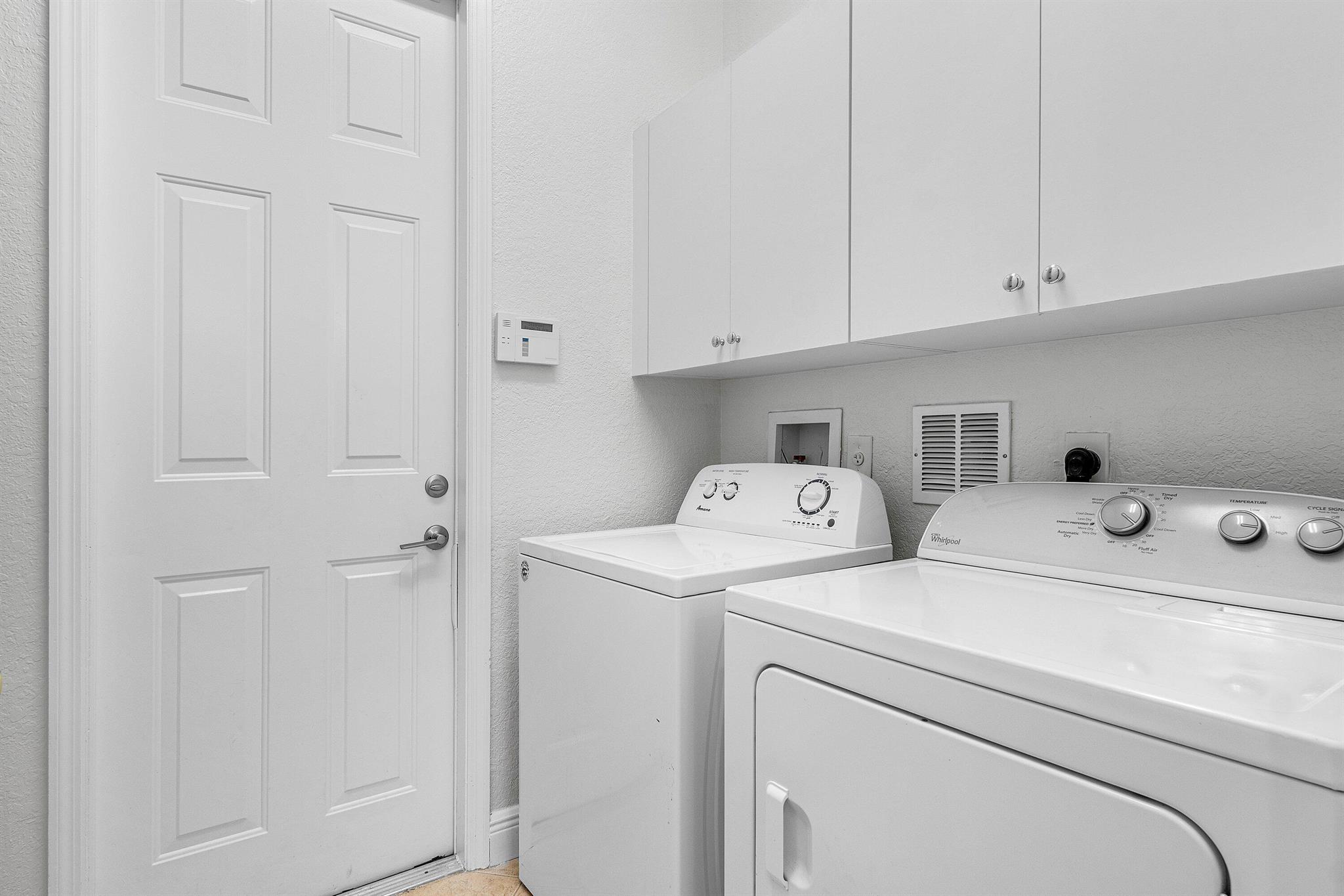 BLACK DIAMOND - Residential Lease