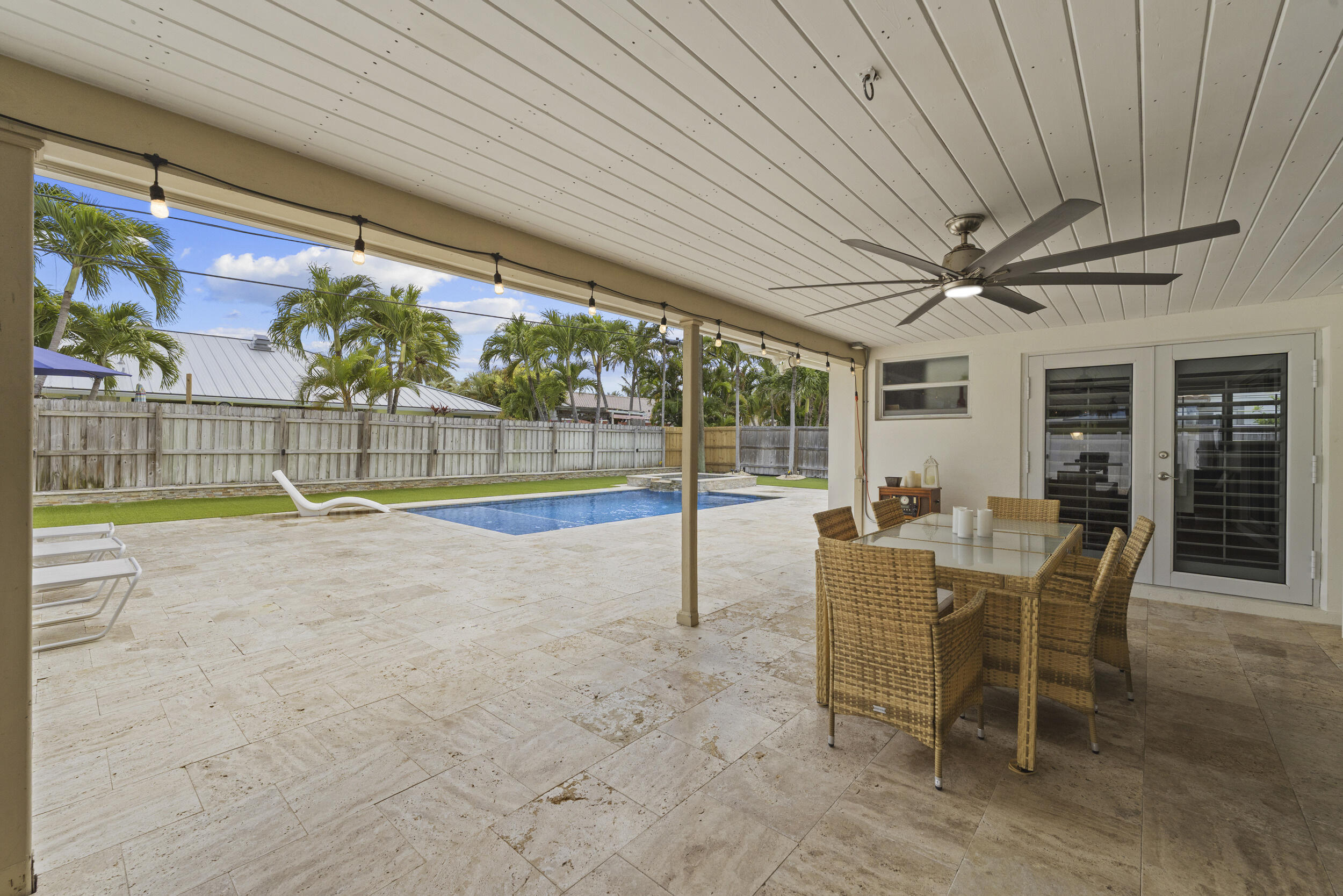 PALM BEACH ISLES 2 - Residential